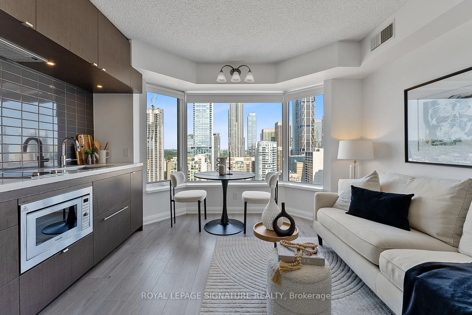 155 Yorkville Avenue, #2706