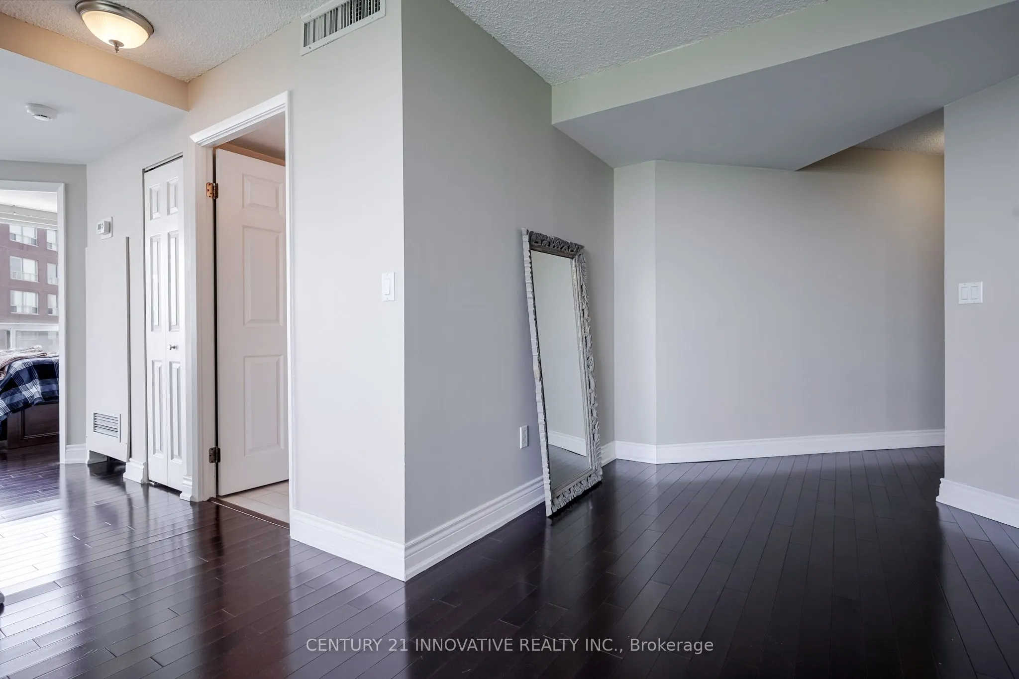 7 Concorde Place, #3404