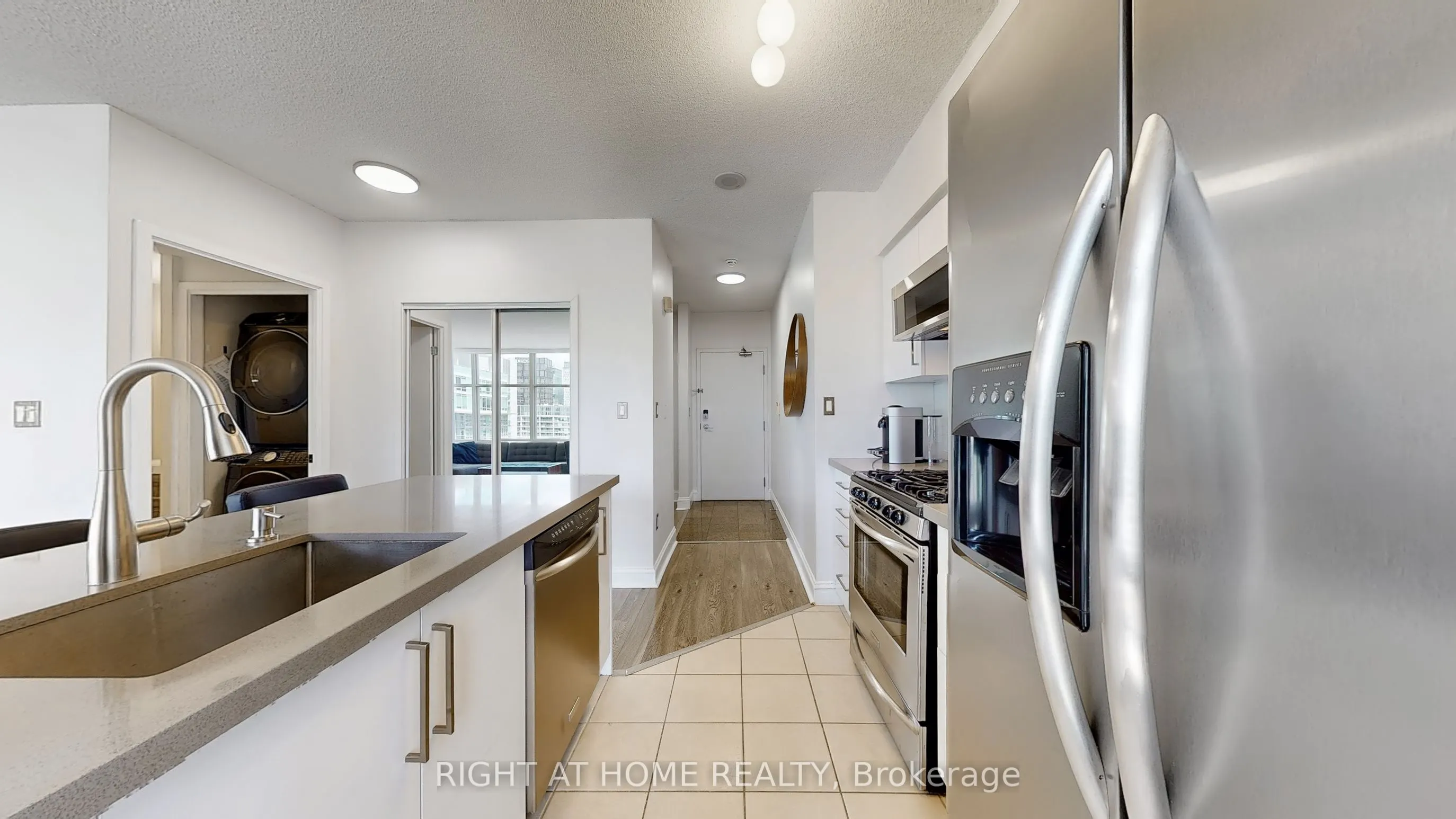 10 Navy Wharf Court, #3606