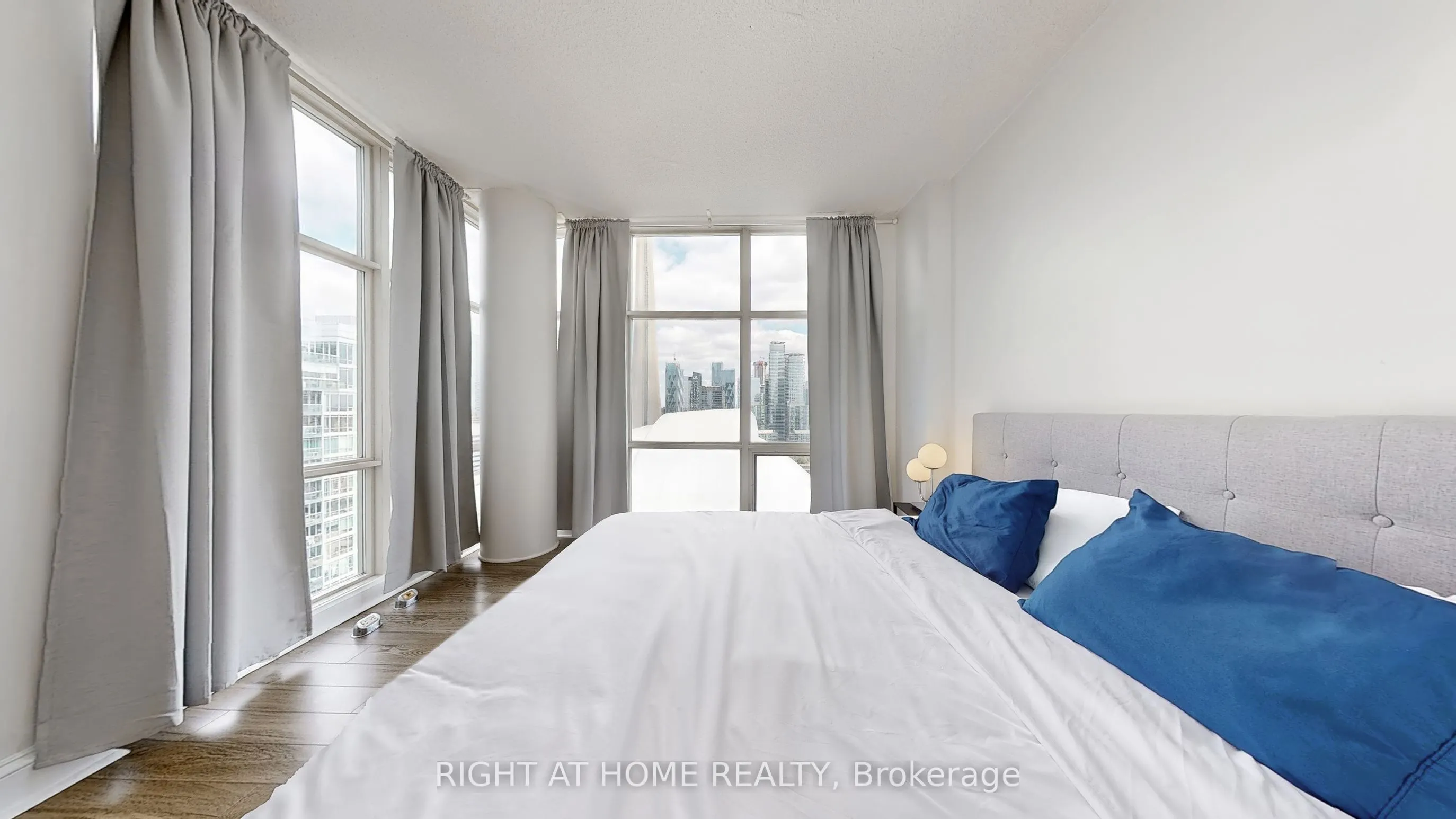 10 Navy Wharf Court, #3606