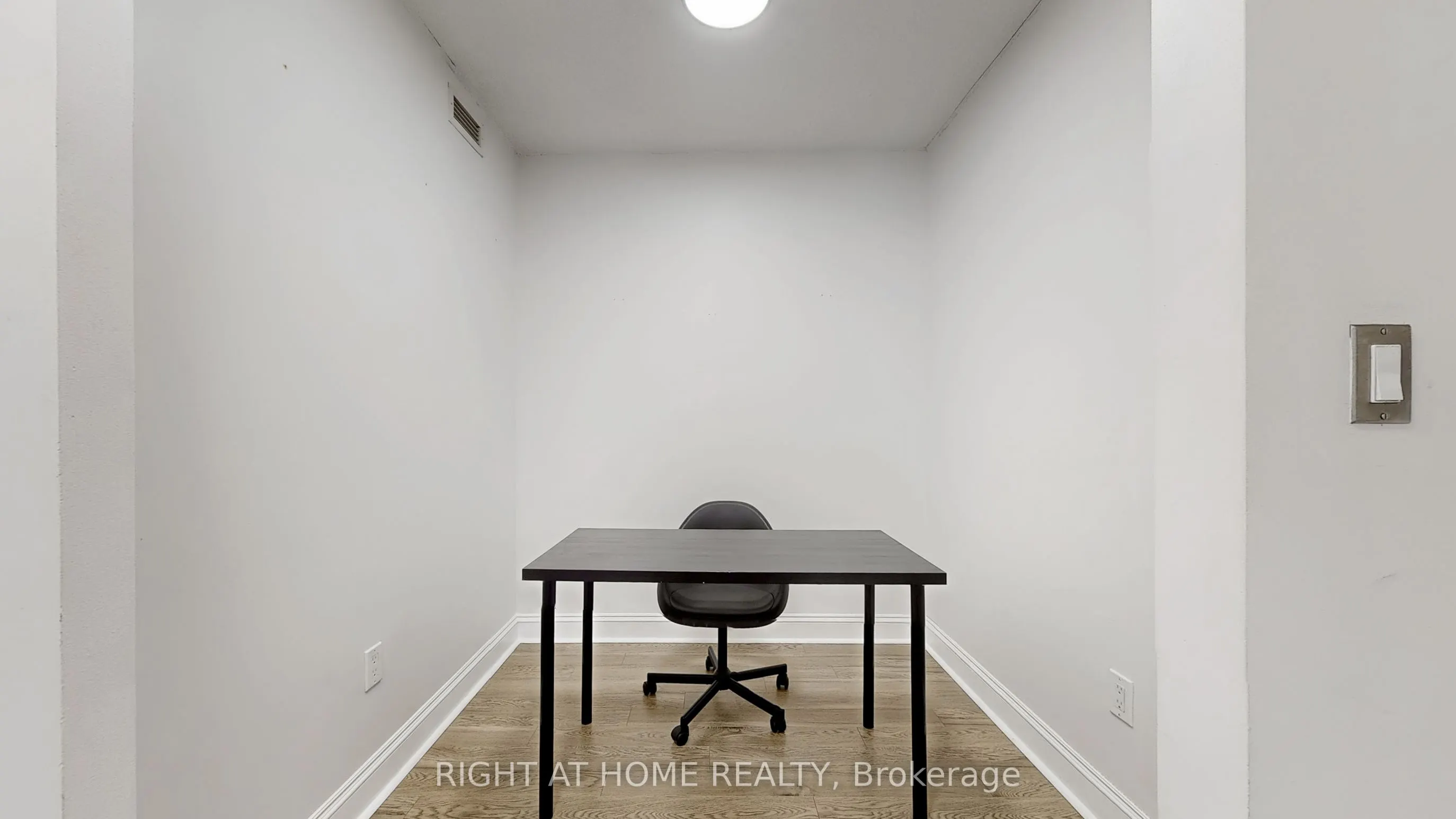 10 Navy Wharf Court, #3606