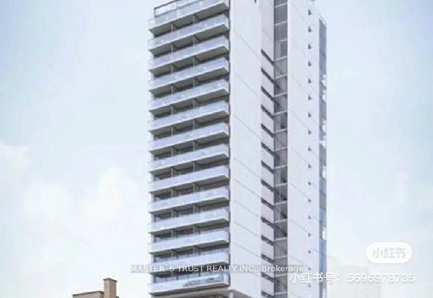 81 Wellesley Street E, #801
