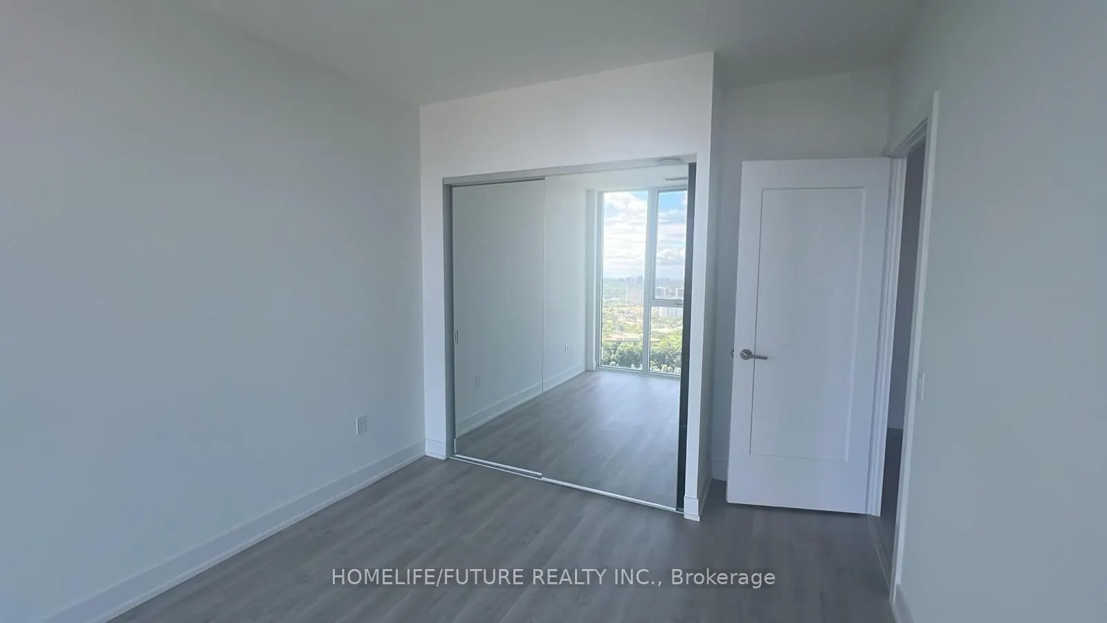 30 Inn On The Park Drive, #3506