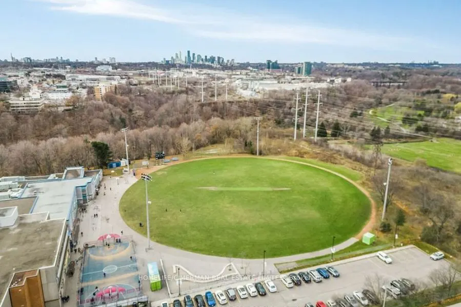 715 Don Mills Road, #1702