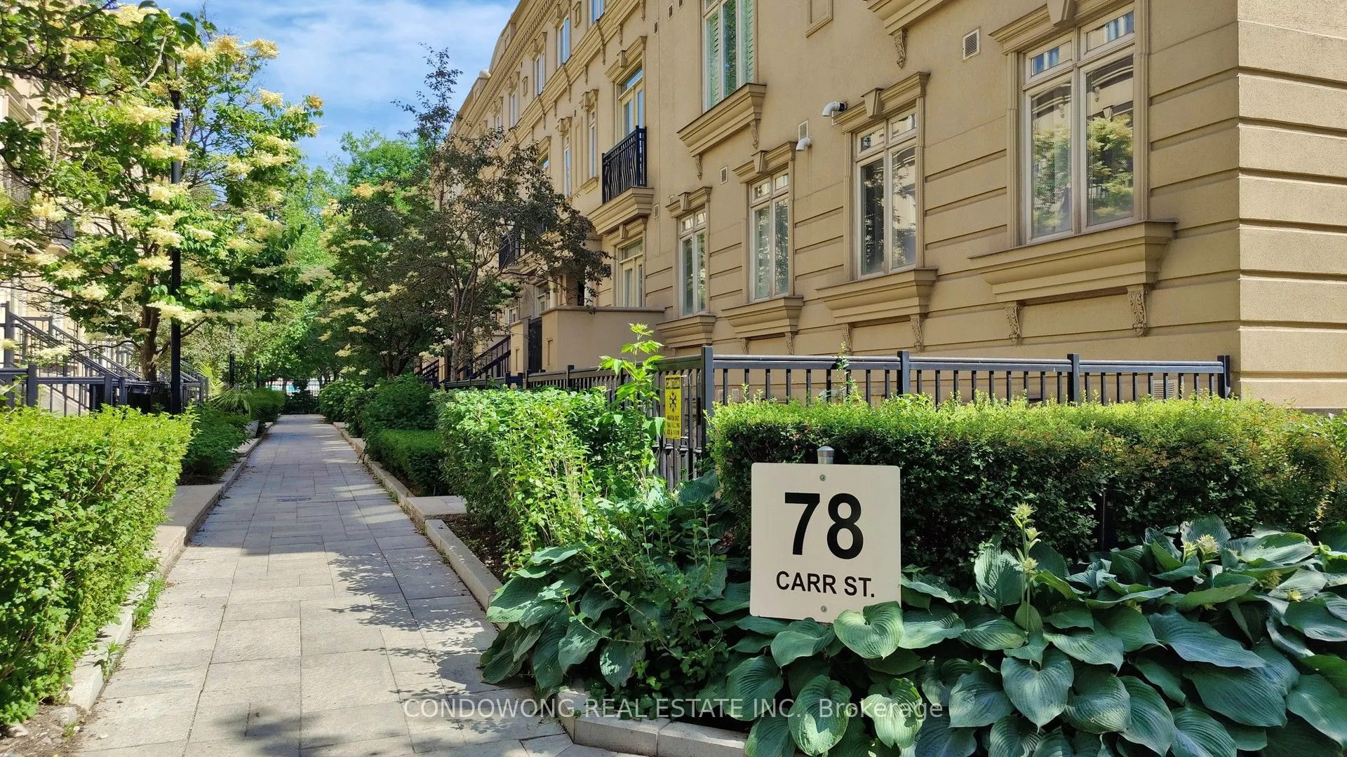78 Carr Street, #25