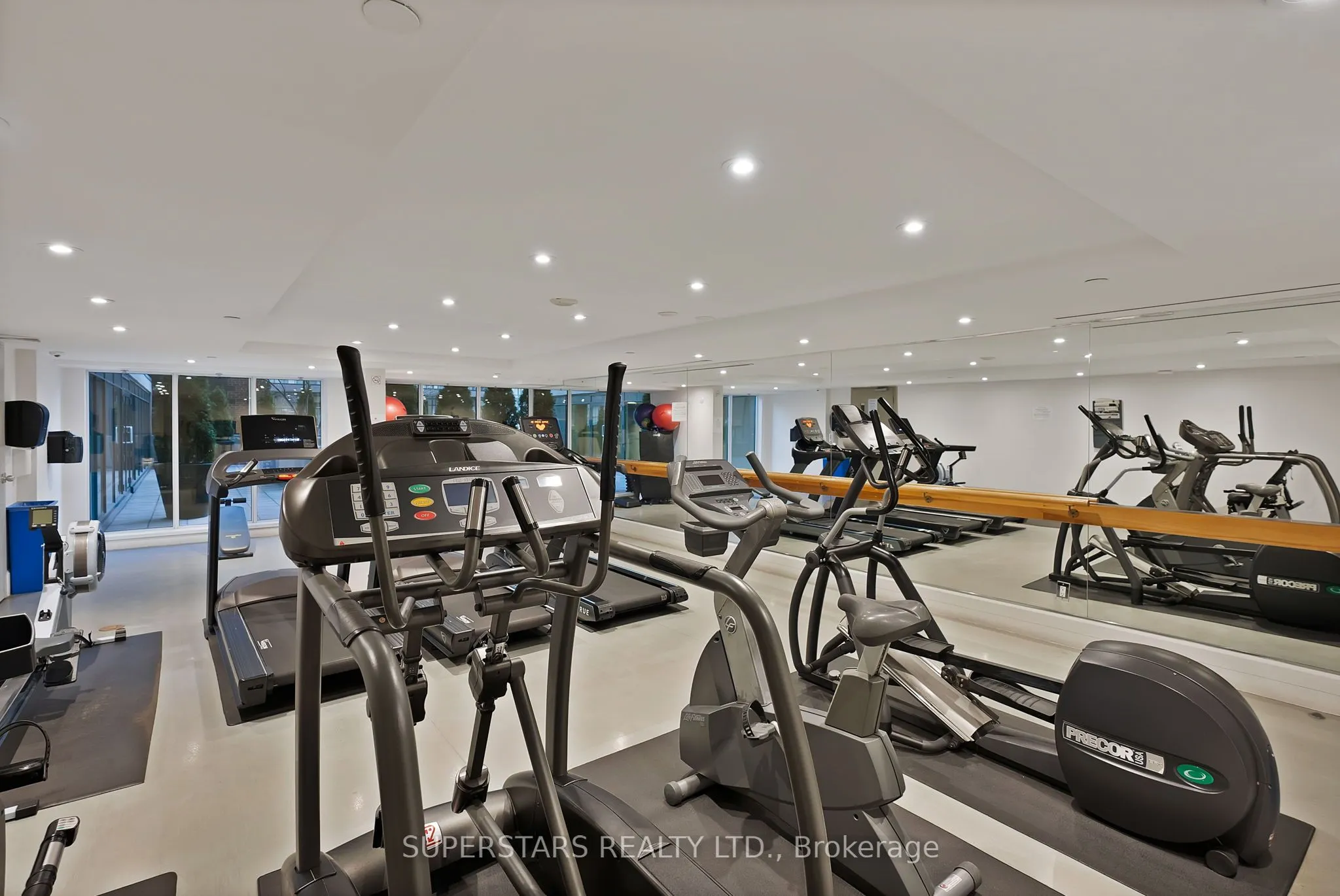 111 Elizabeth Street, #1820