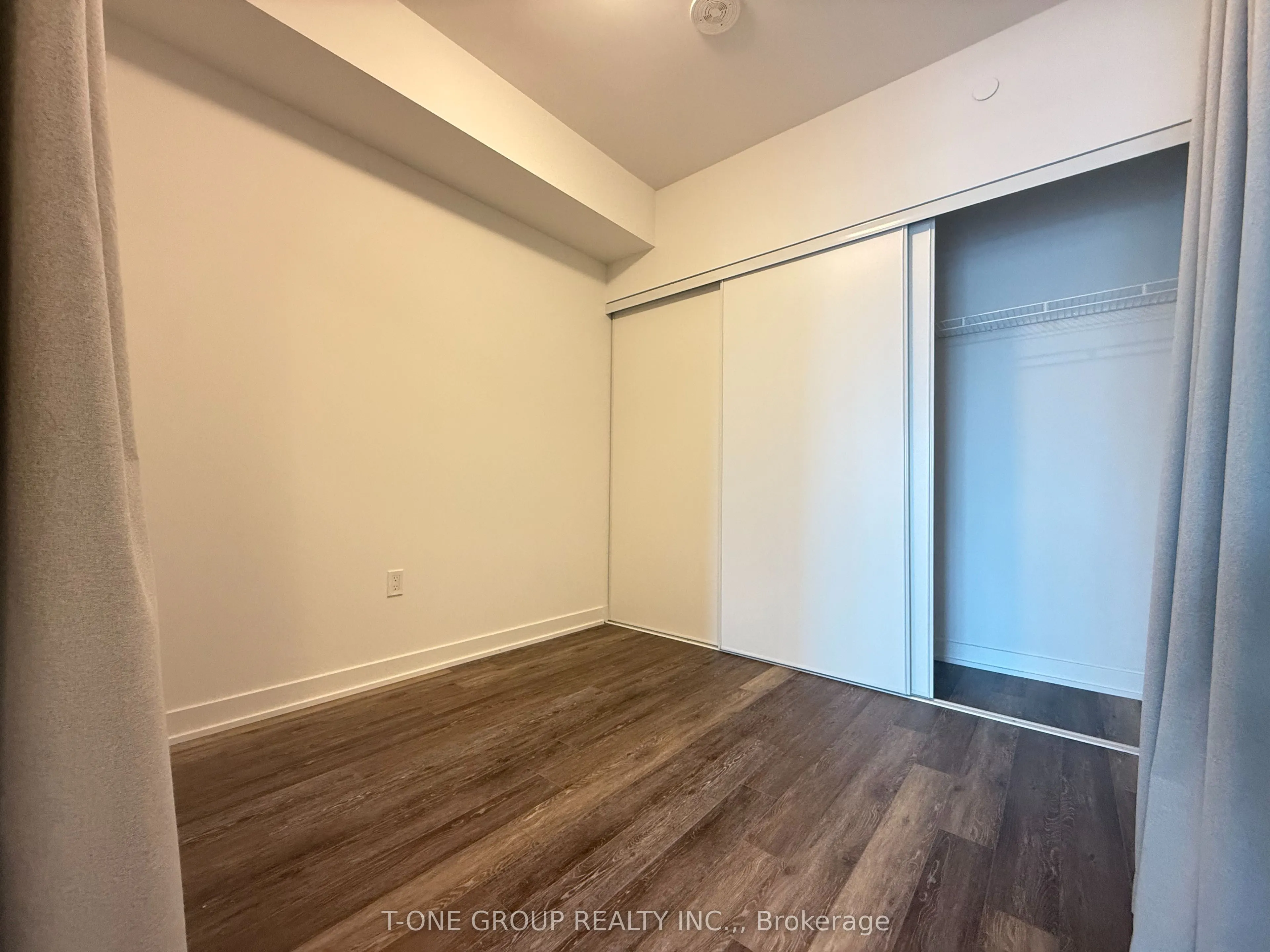 250 Lawrence Avenue W, #521