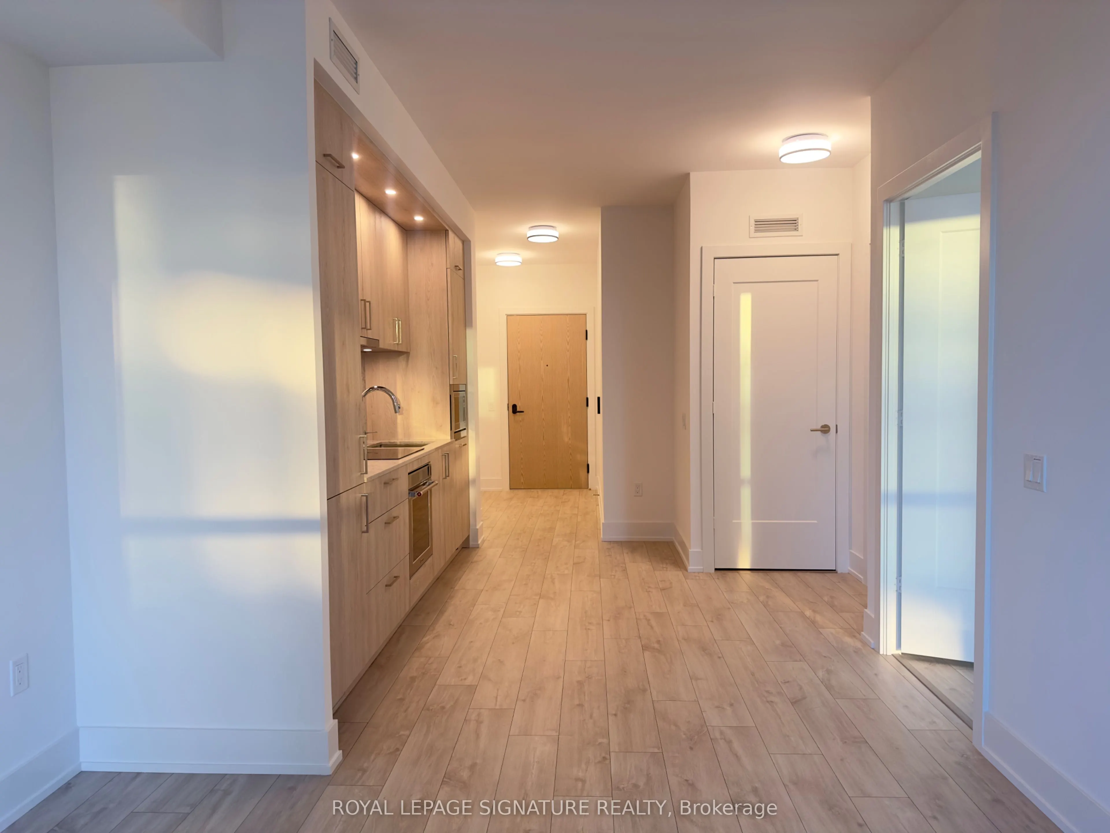10 Inn On The Park Drive, #1405