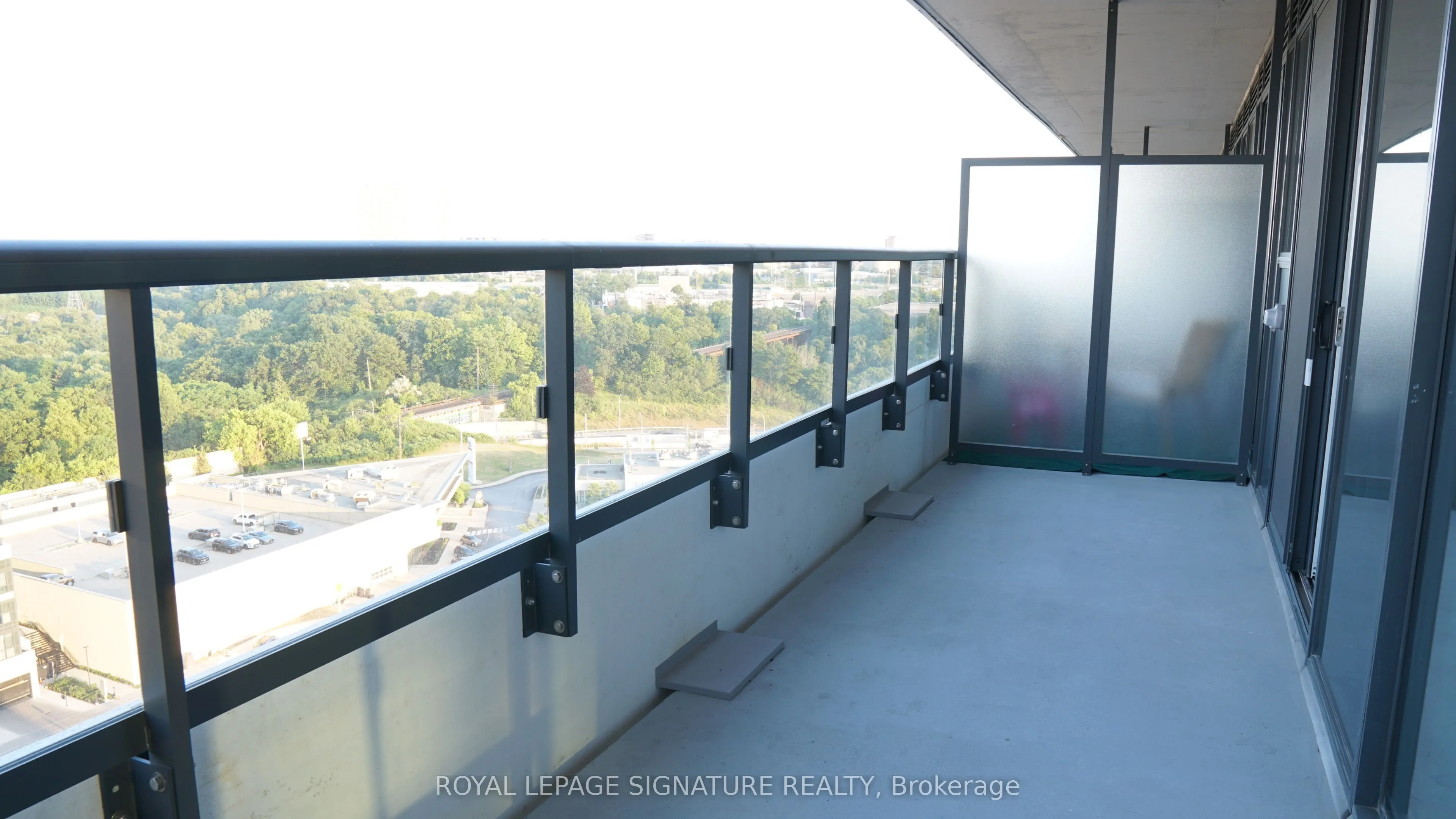 10 Inn On The Park Drive, #1405