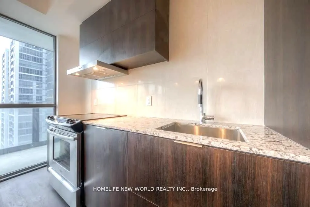 101 Charles Street E, #1109