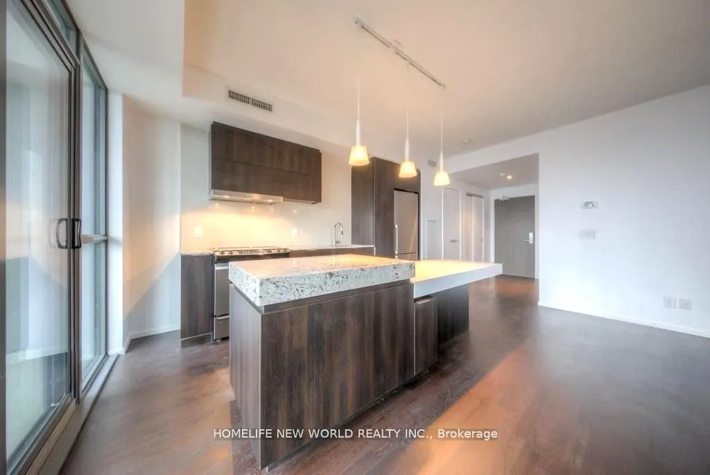 101 Charles Street E, #1109