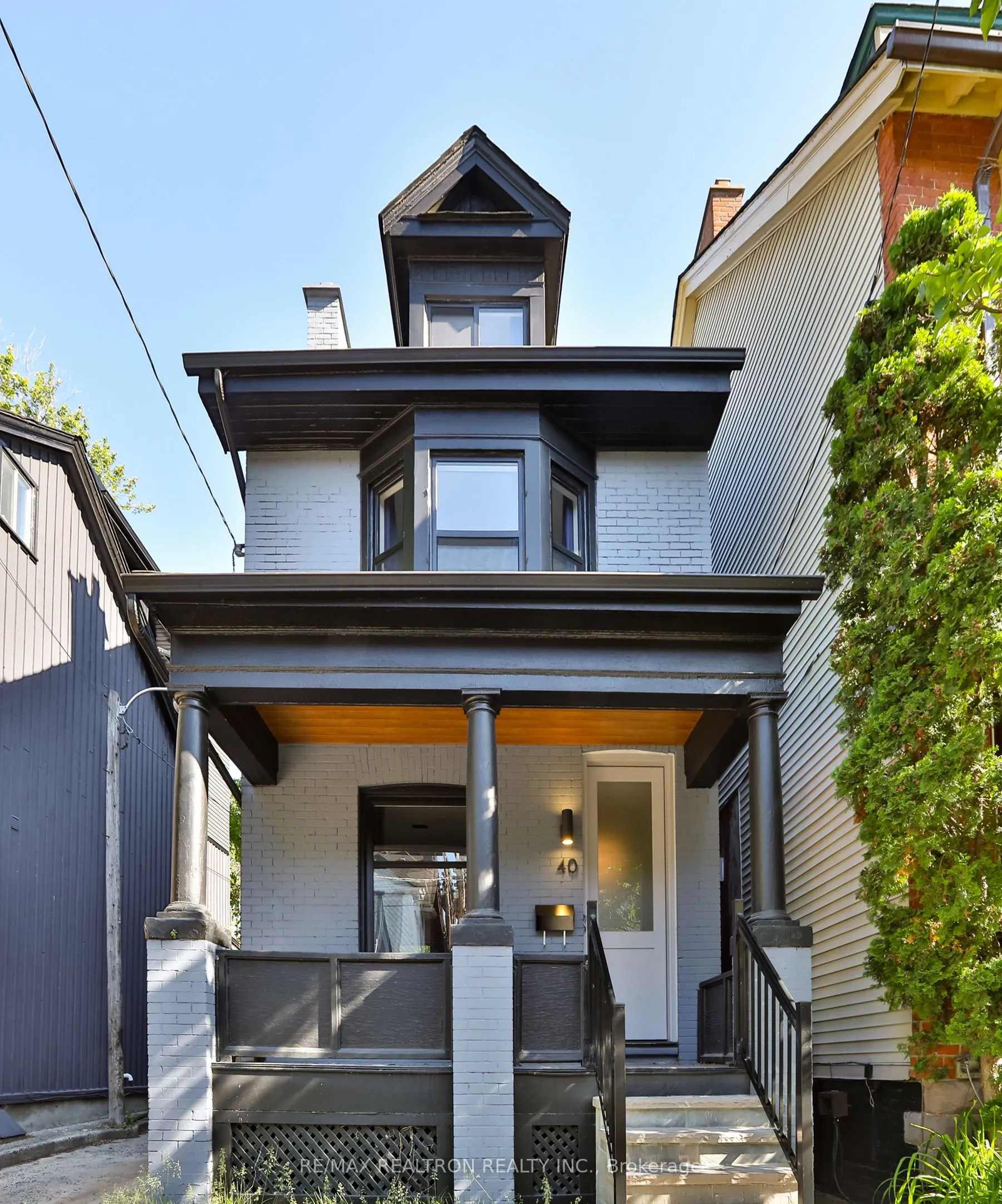 40 Salisbury Avenue