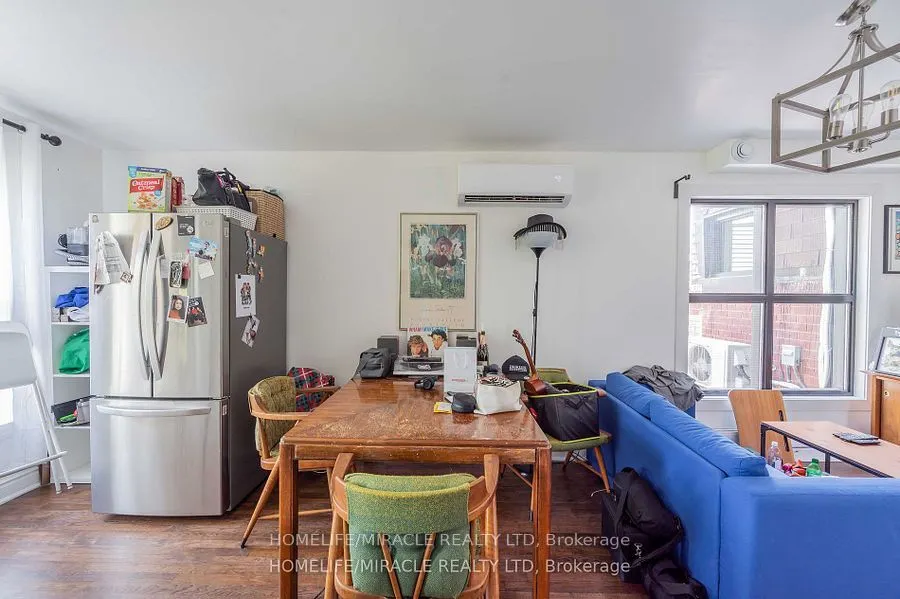 1 Givins Street