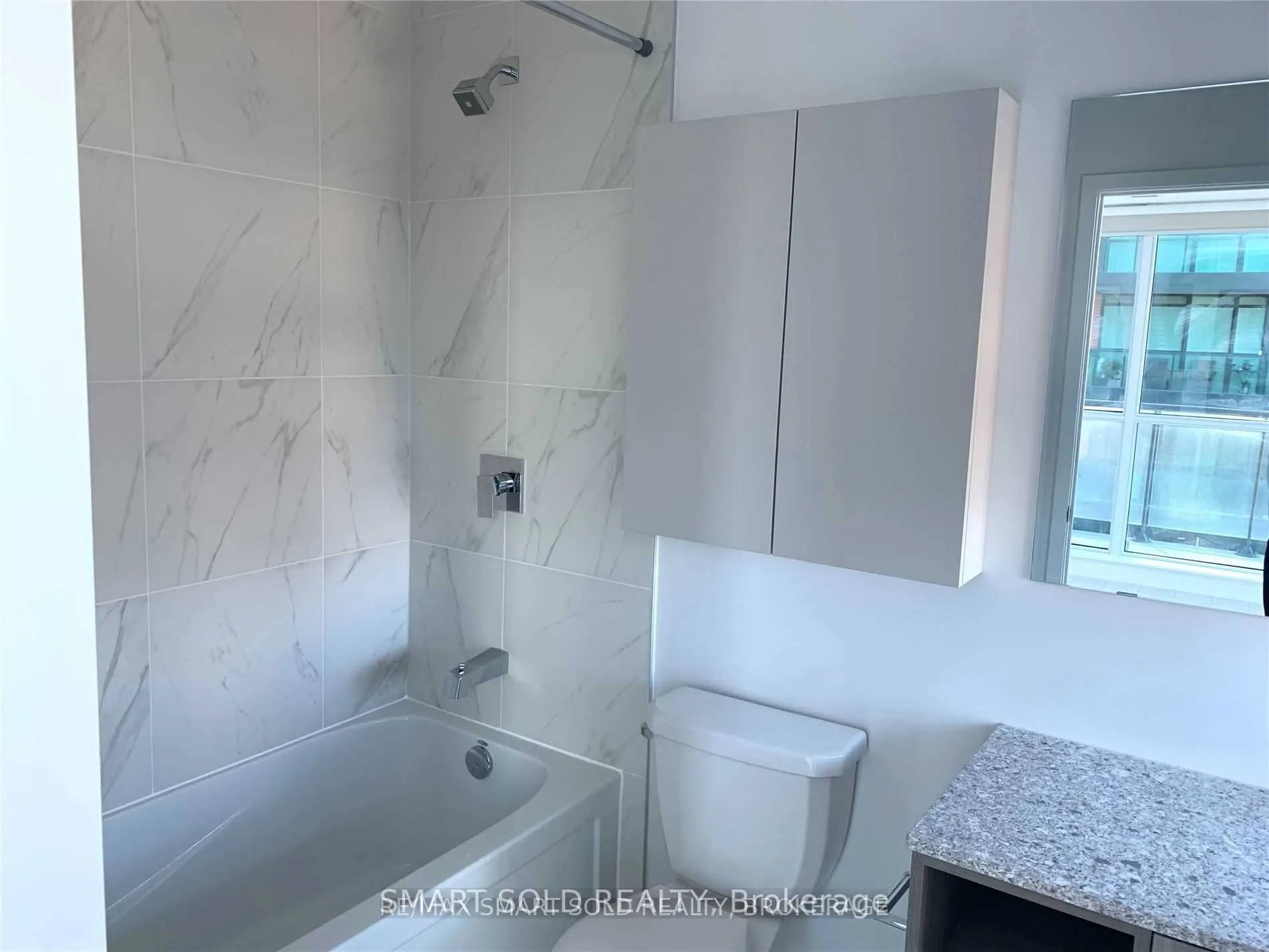 31 Tippett Road, #831