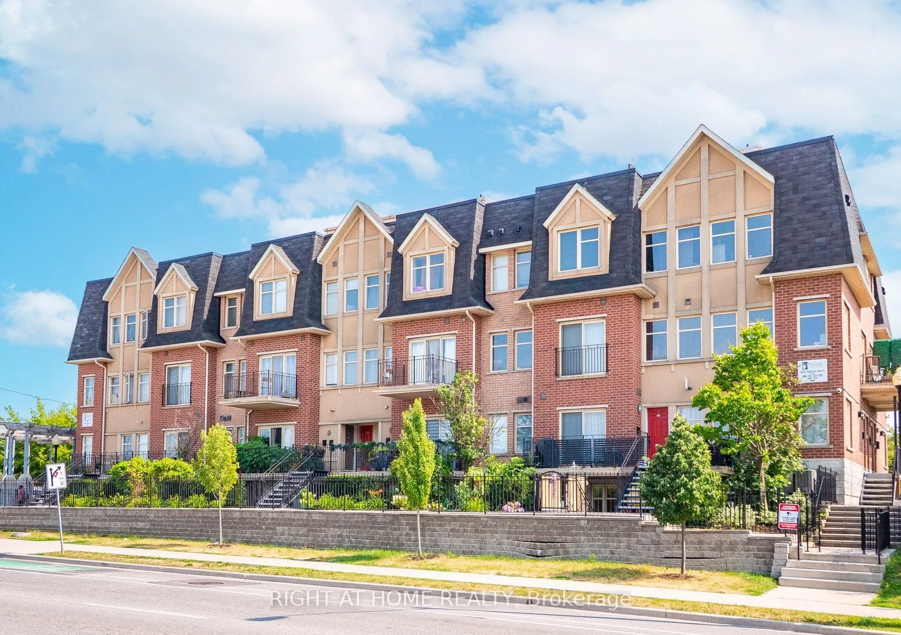 1837 Eglinton Avenue E, #113