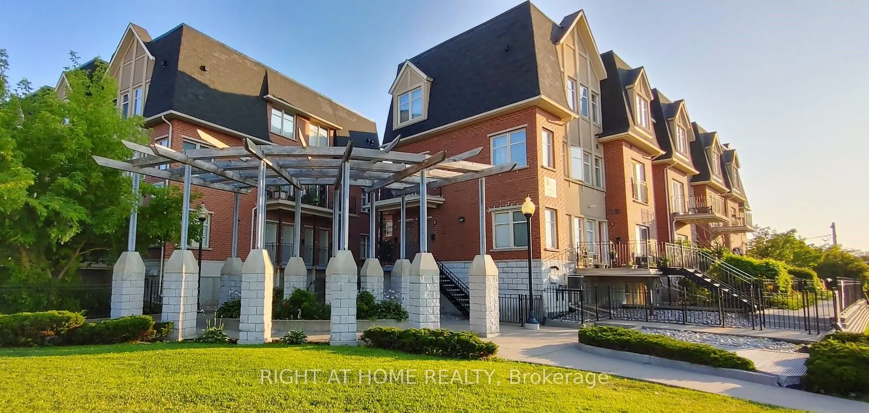1837 Eglinton Avenue E, #113