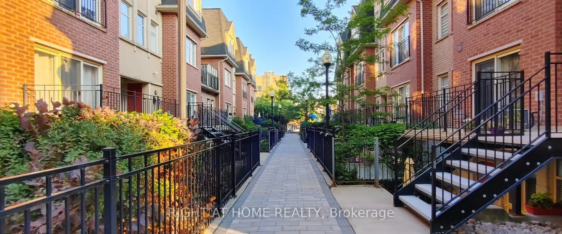 1837 Eglinton Avenue E, #113