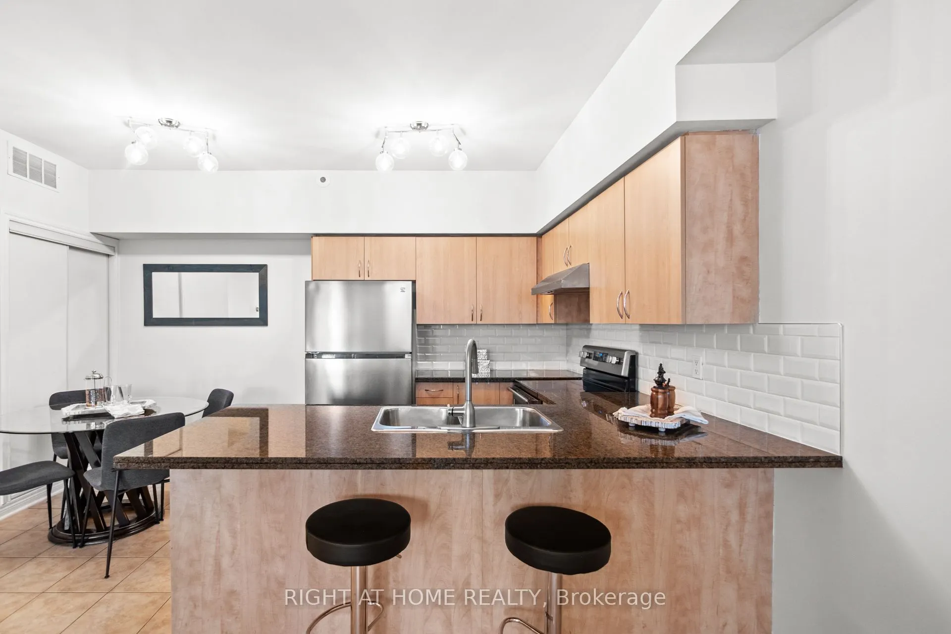 1837 Eglinton Avenue E, #113