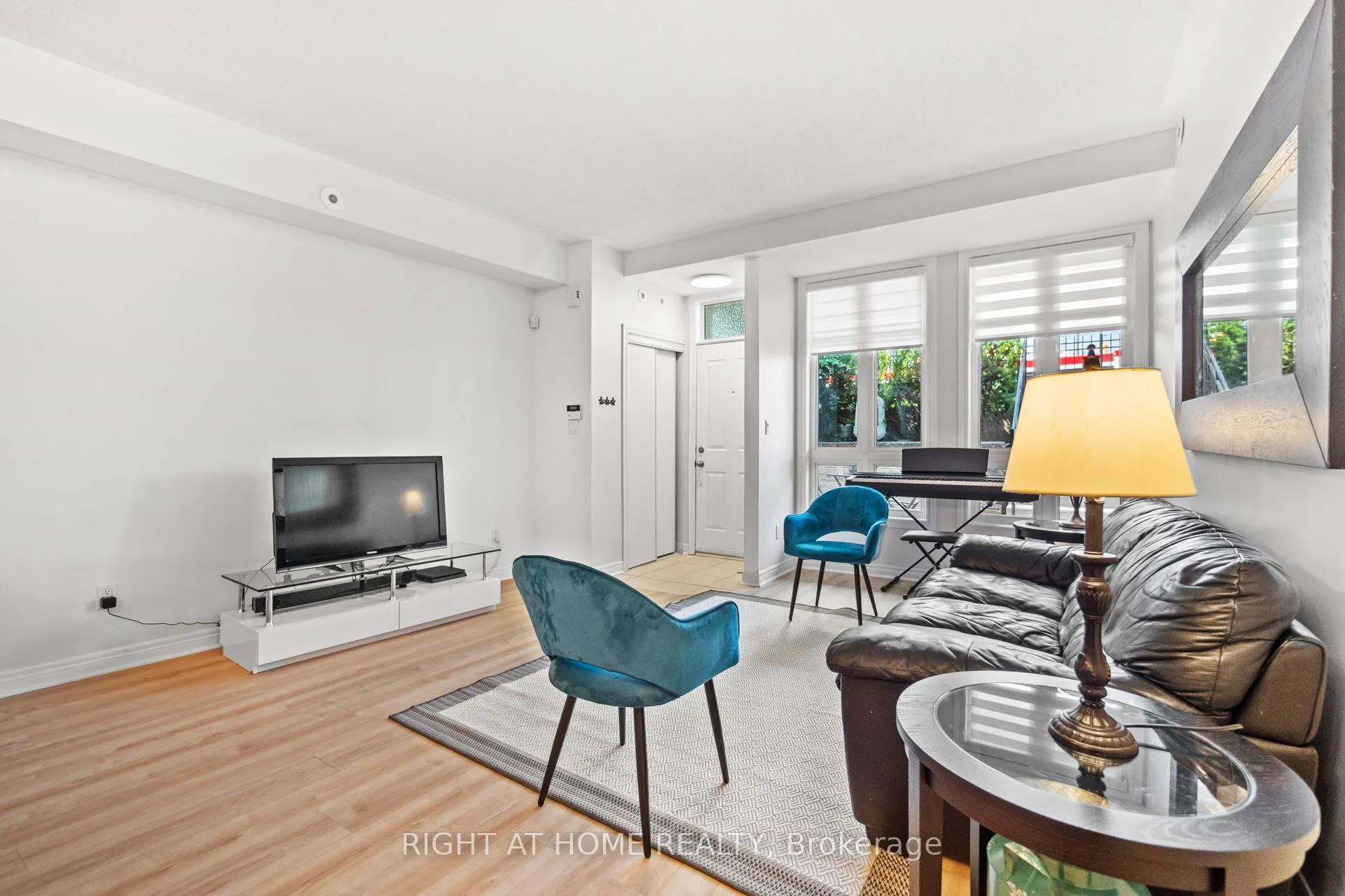 1837 Eglinton Avenue E, #113