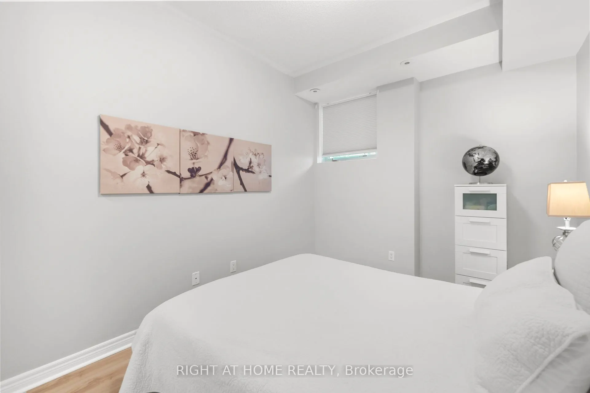 1837 Eglinton Avenue E, #113