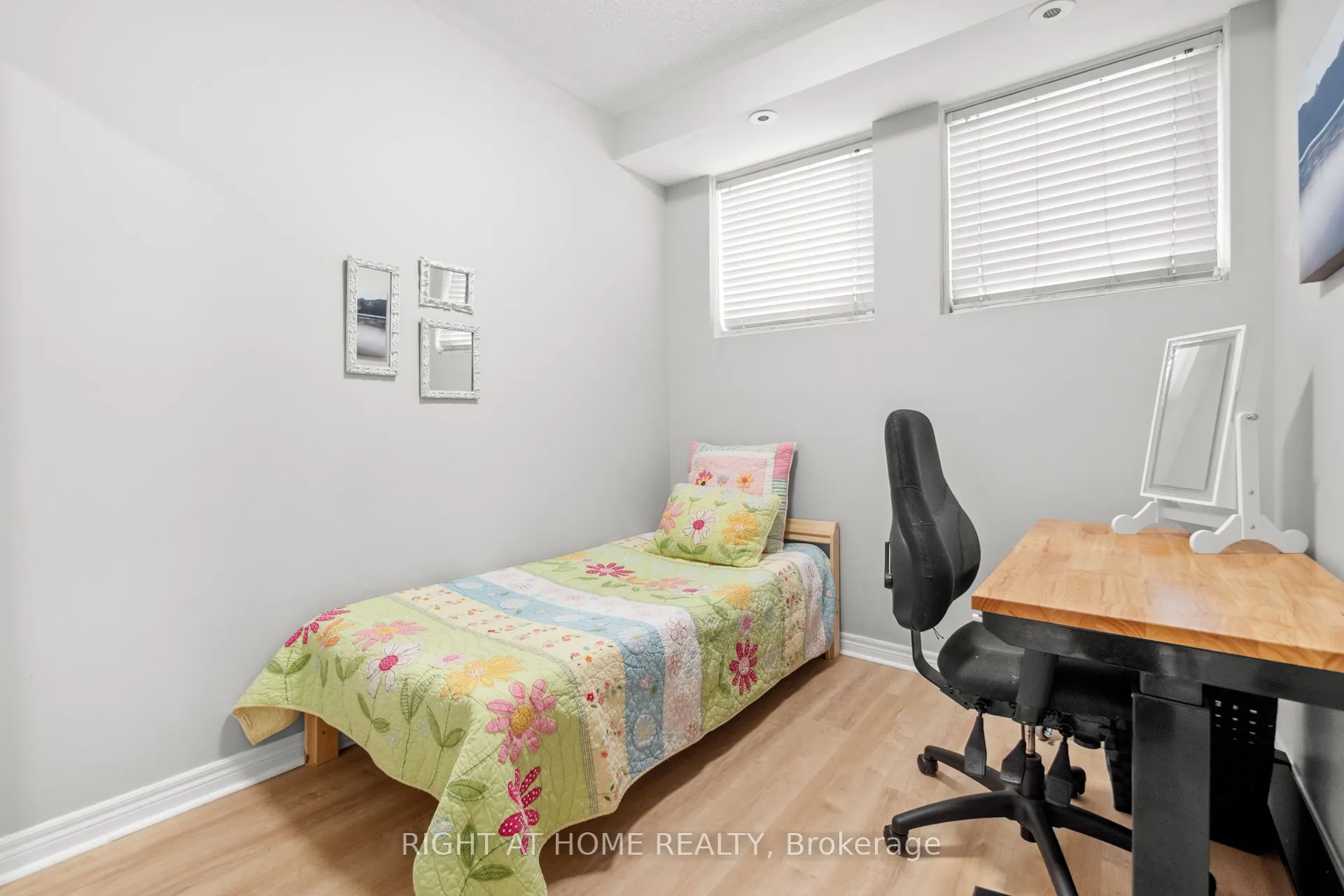 1837 Eglinton Avenue E, #113