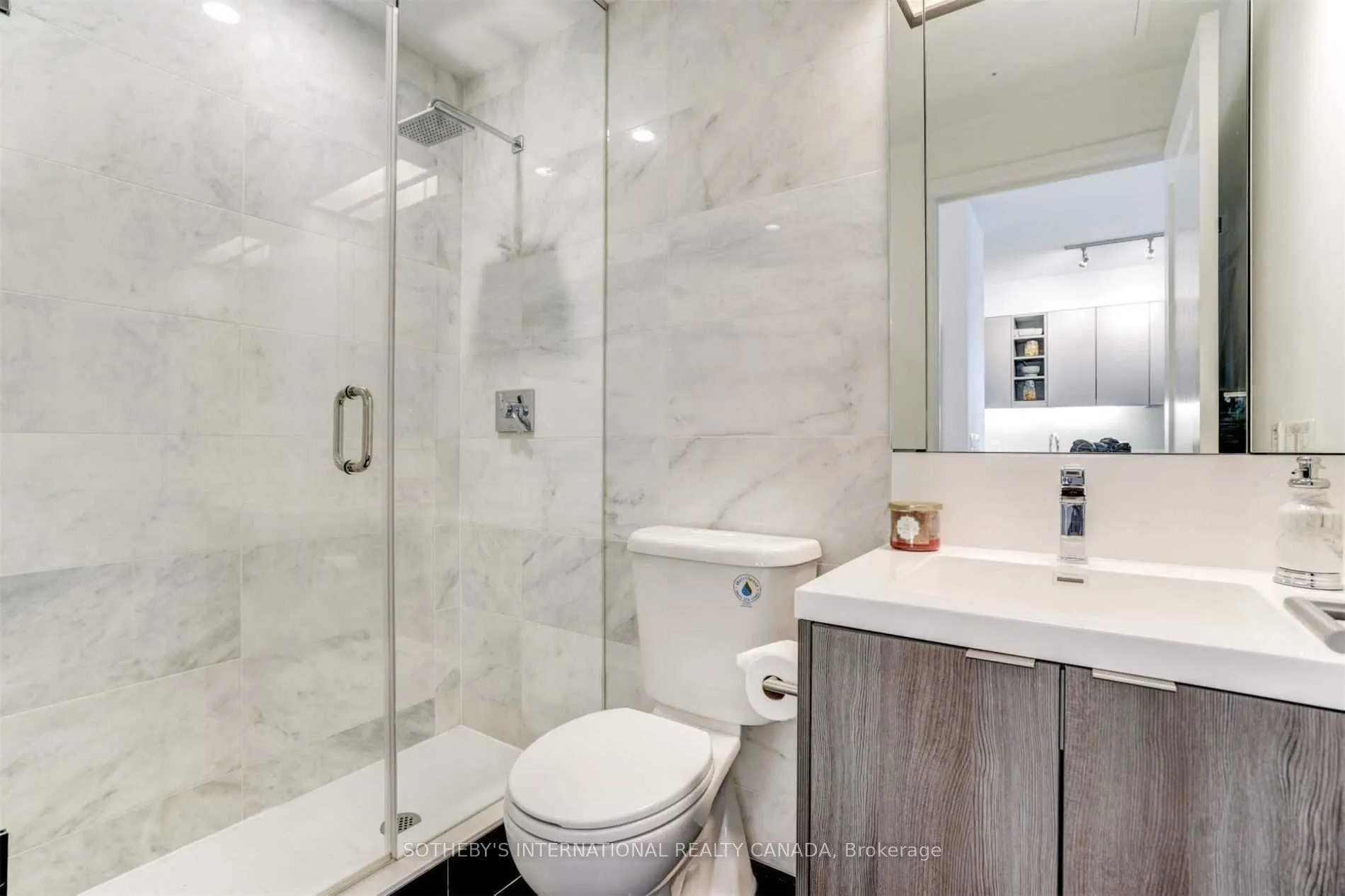 101 Erskine Avenue, #2505