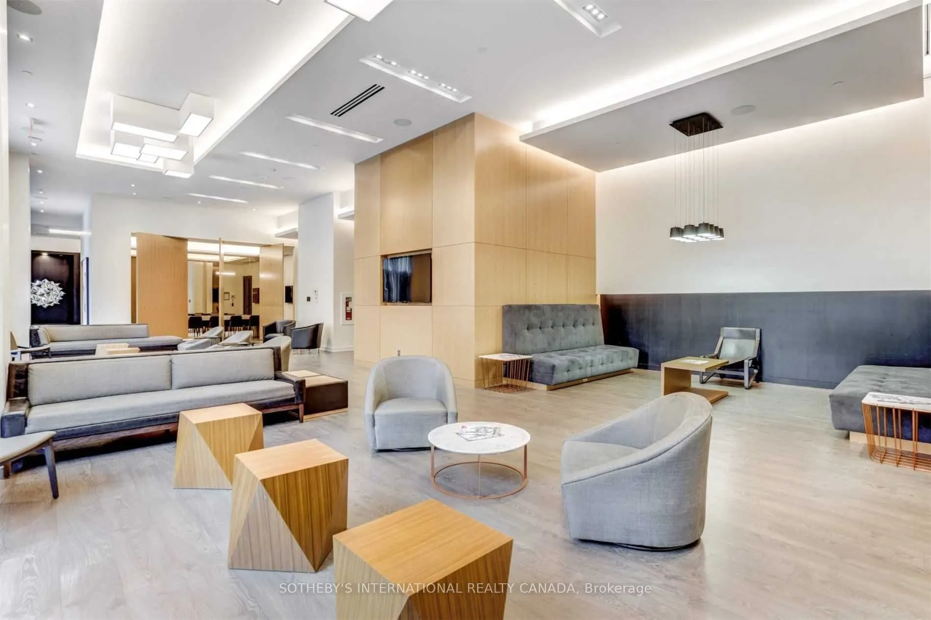 101 Erskine Avenue, #2505
