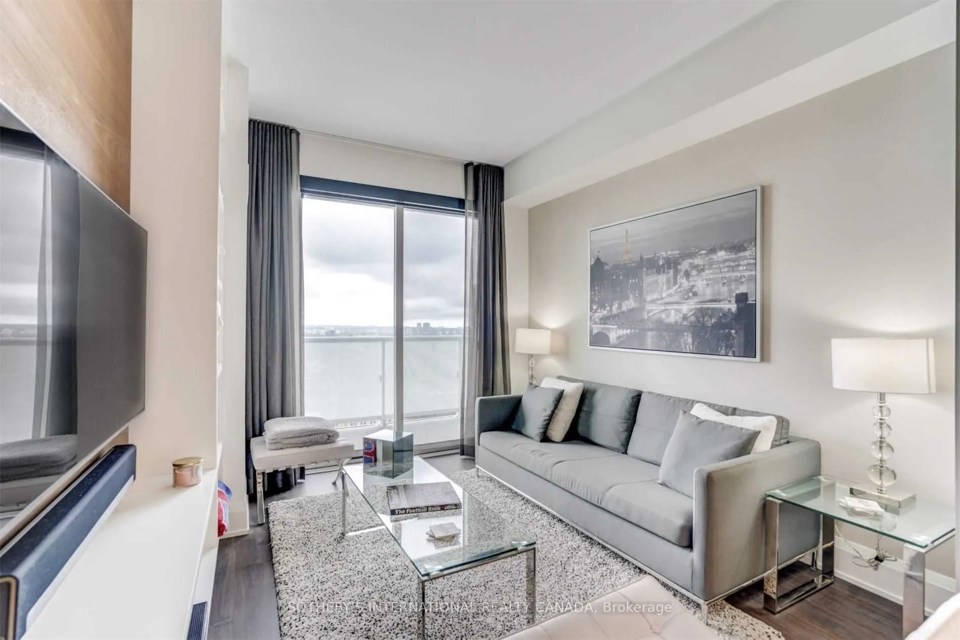 101 Erskine Avenue, #2505
