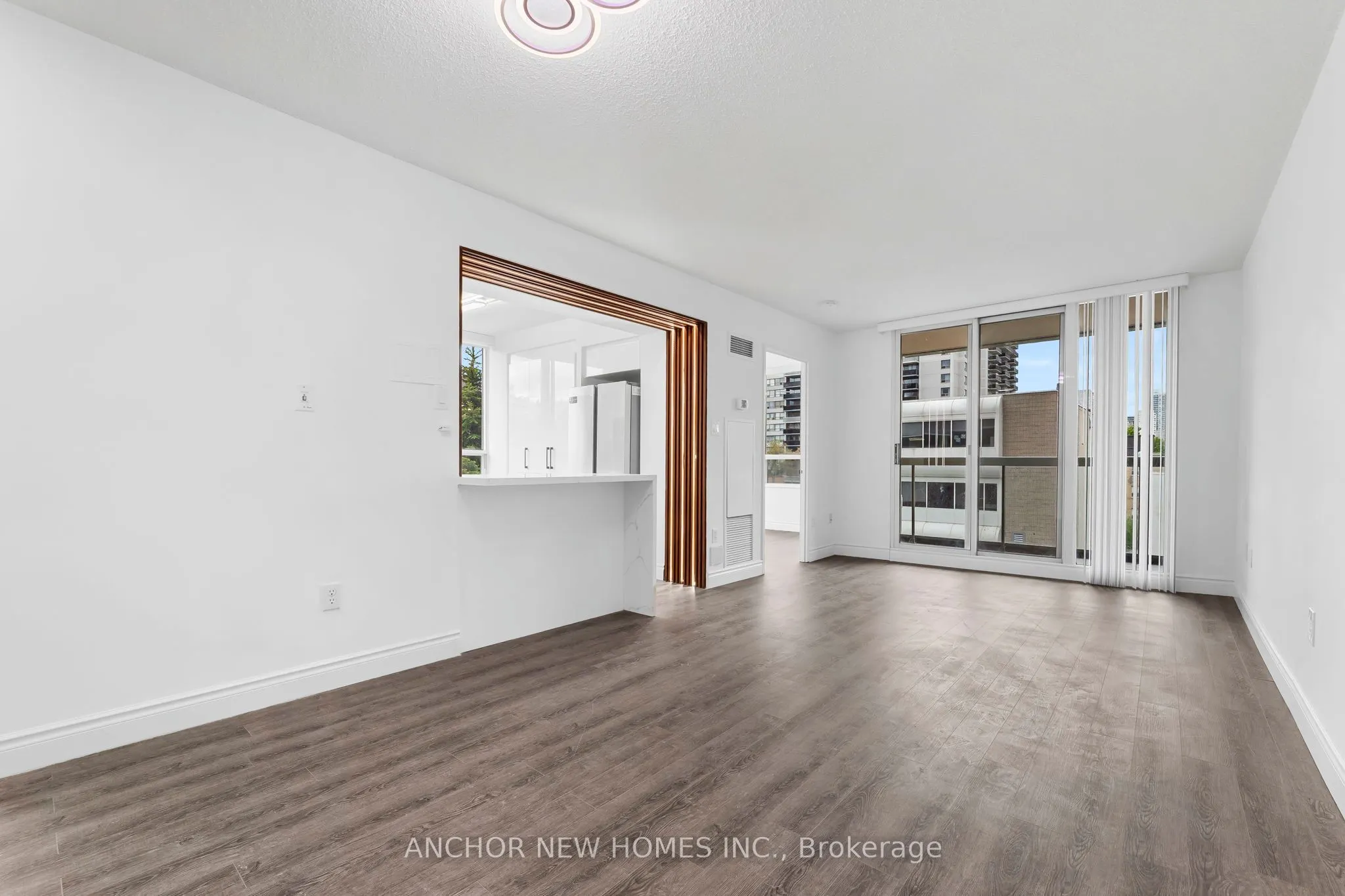 195 Merton Street, #515