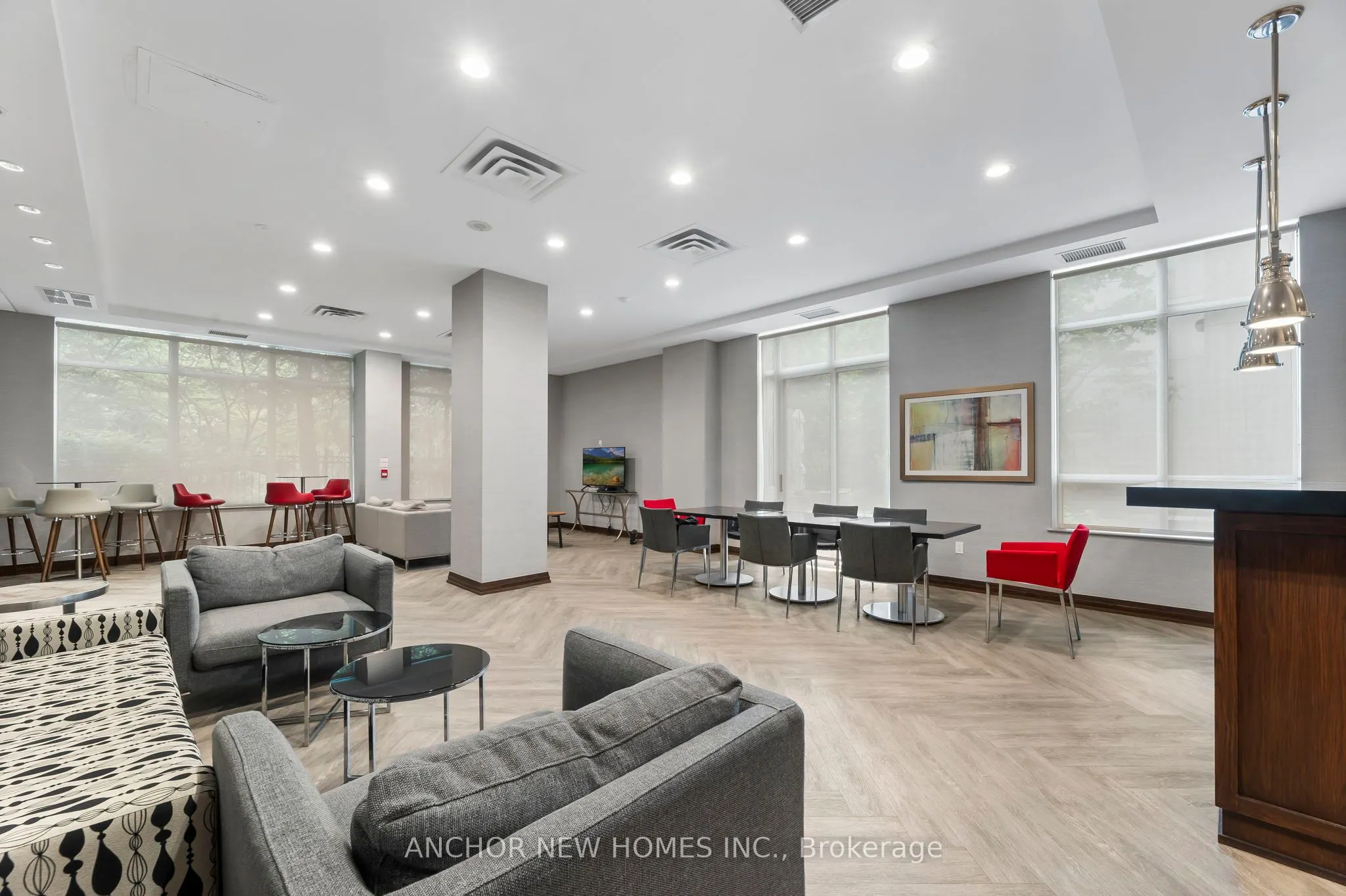 195 Merton Street, #515
