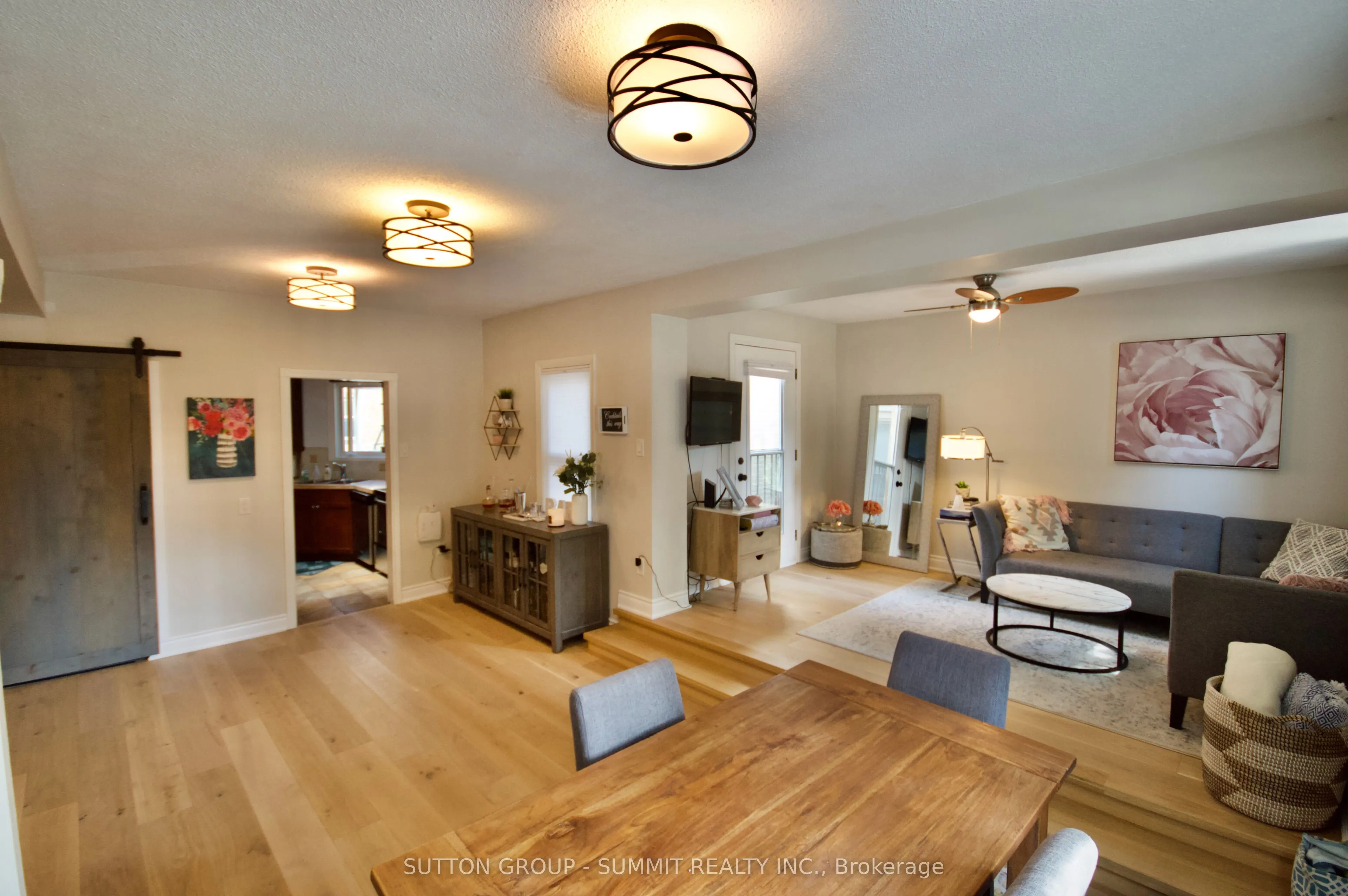 4 Grange Avenue, #4