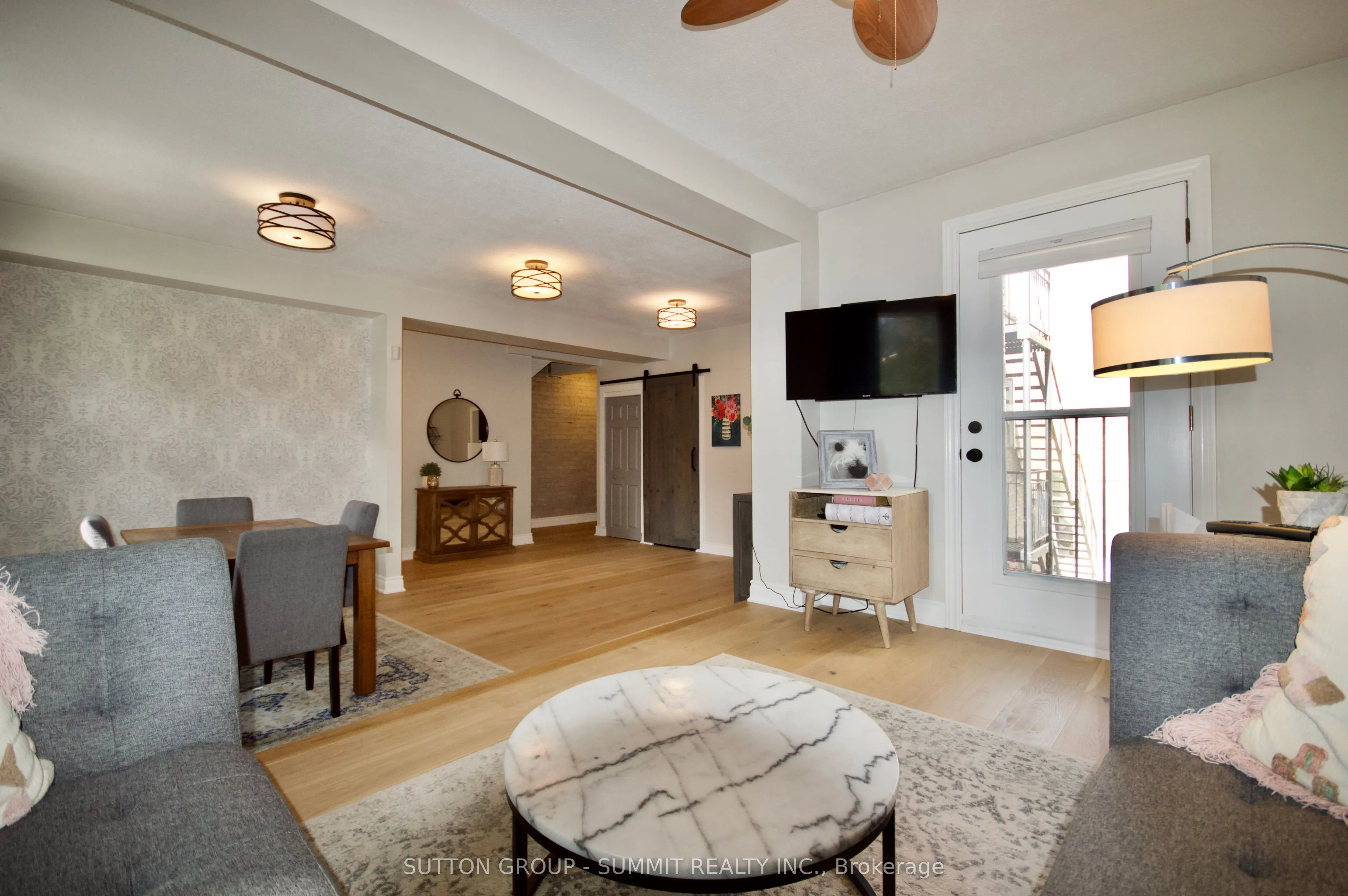4 Grange Avenue, #4