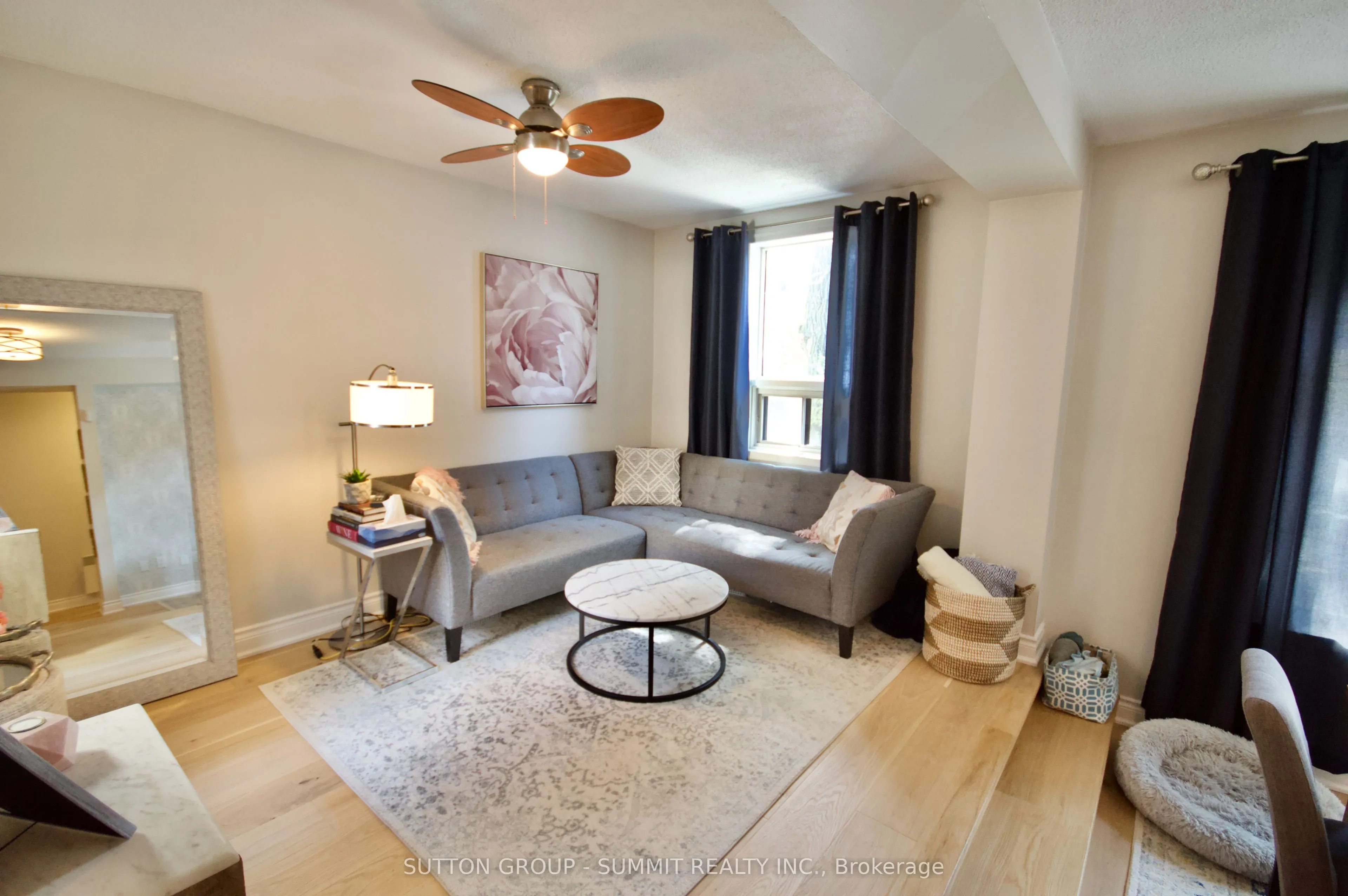 4 Grange Avenue, #4