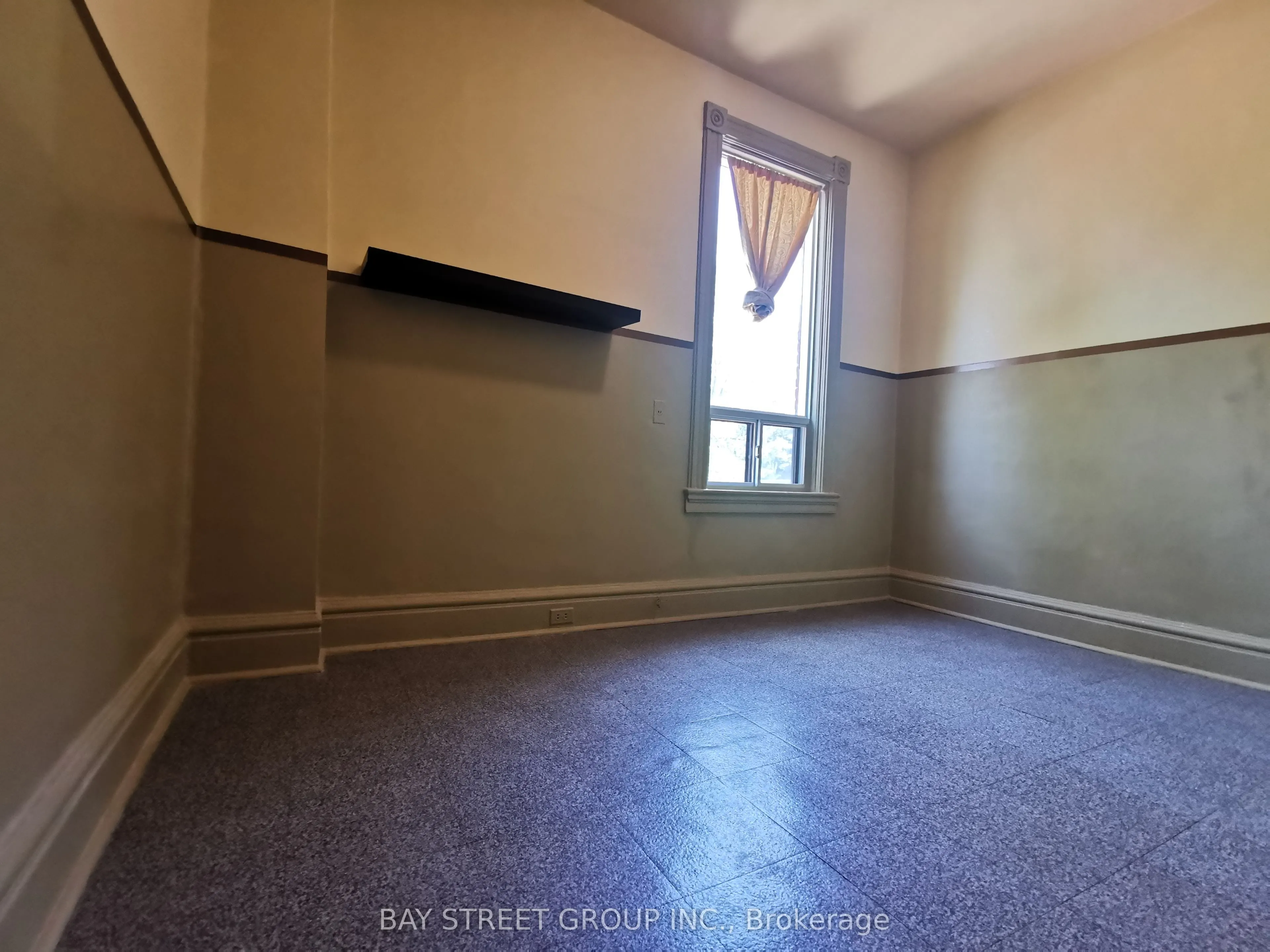 35 Borden Street