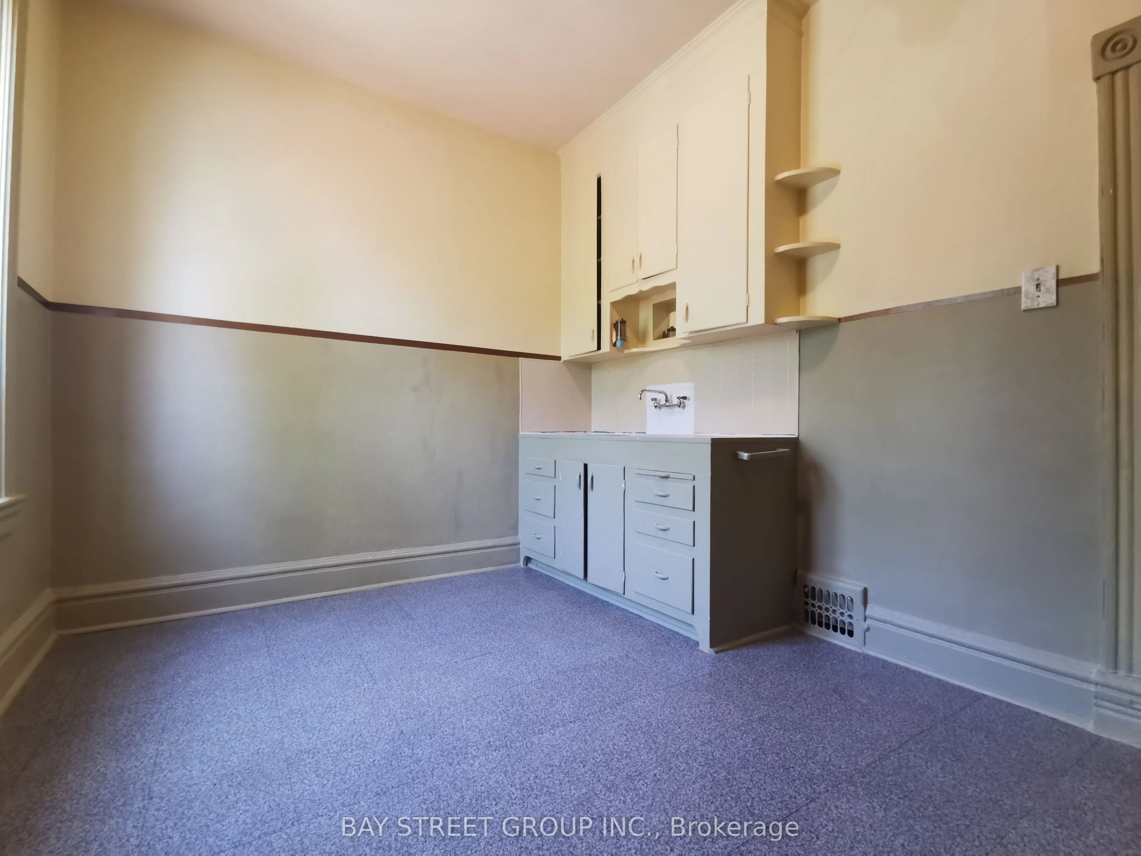 35 Borden Street