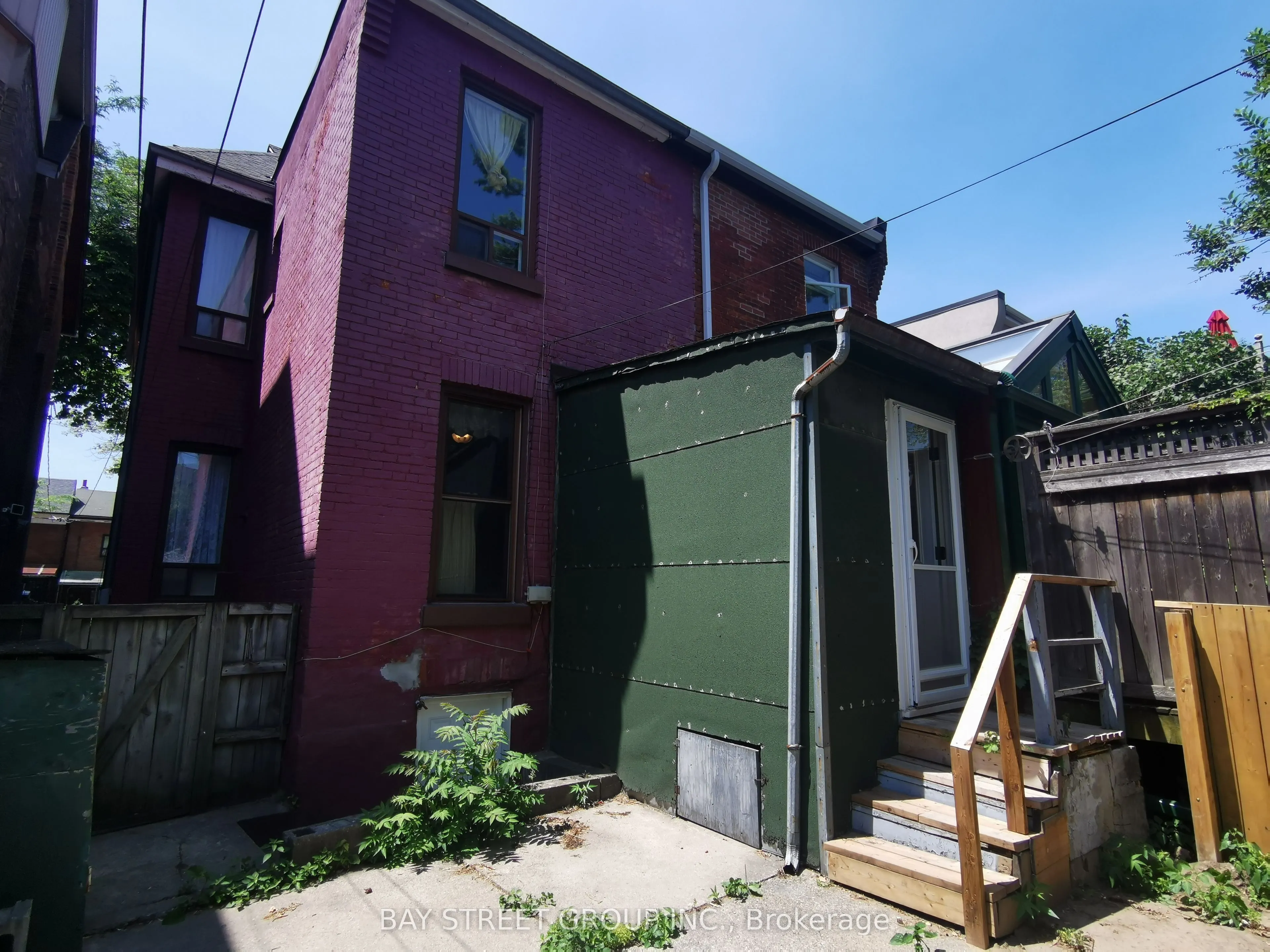 35 Borden Street