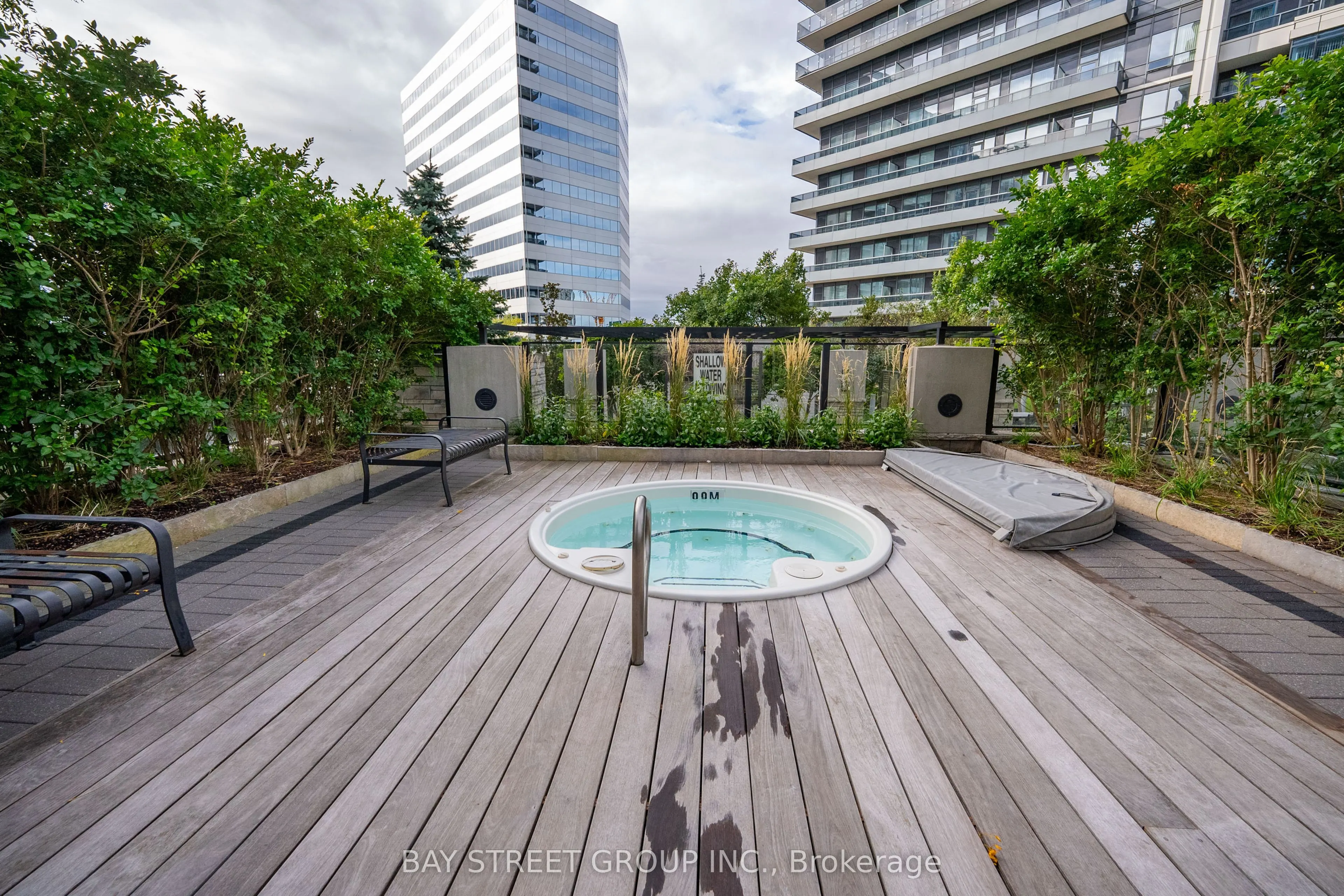 2 Anndale Drive, #909