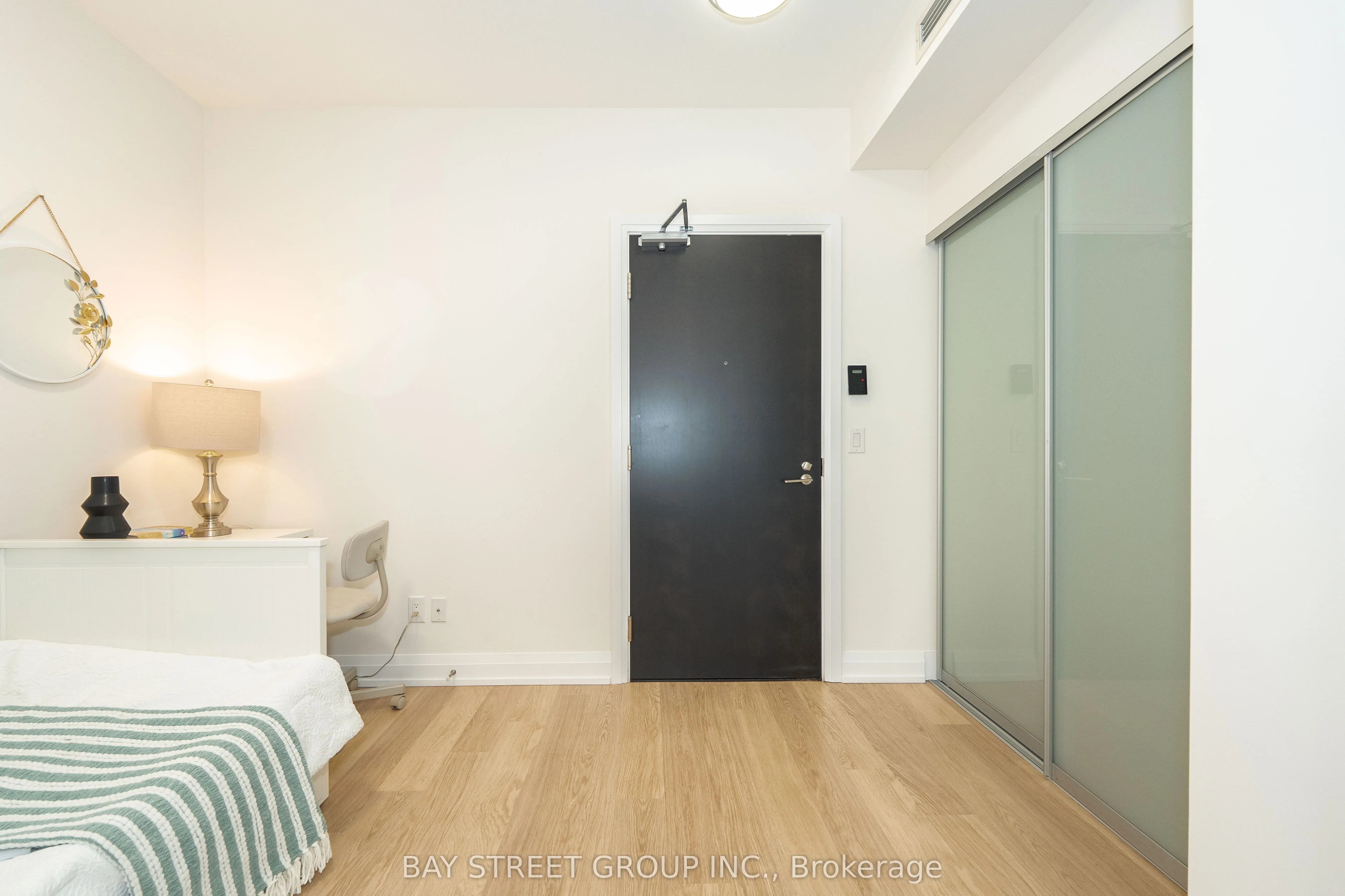 2 Anndale Drive, #909