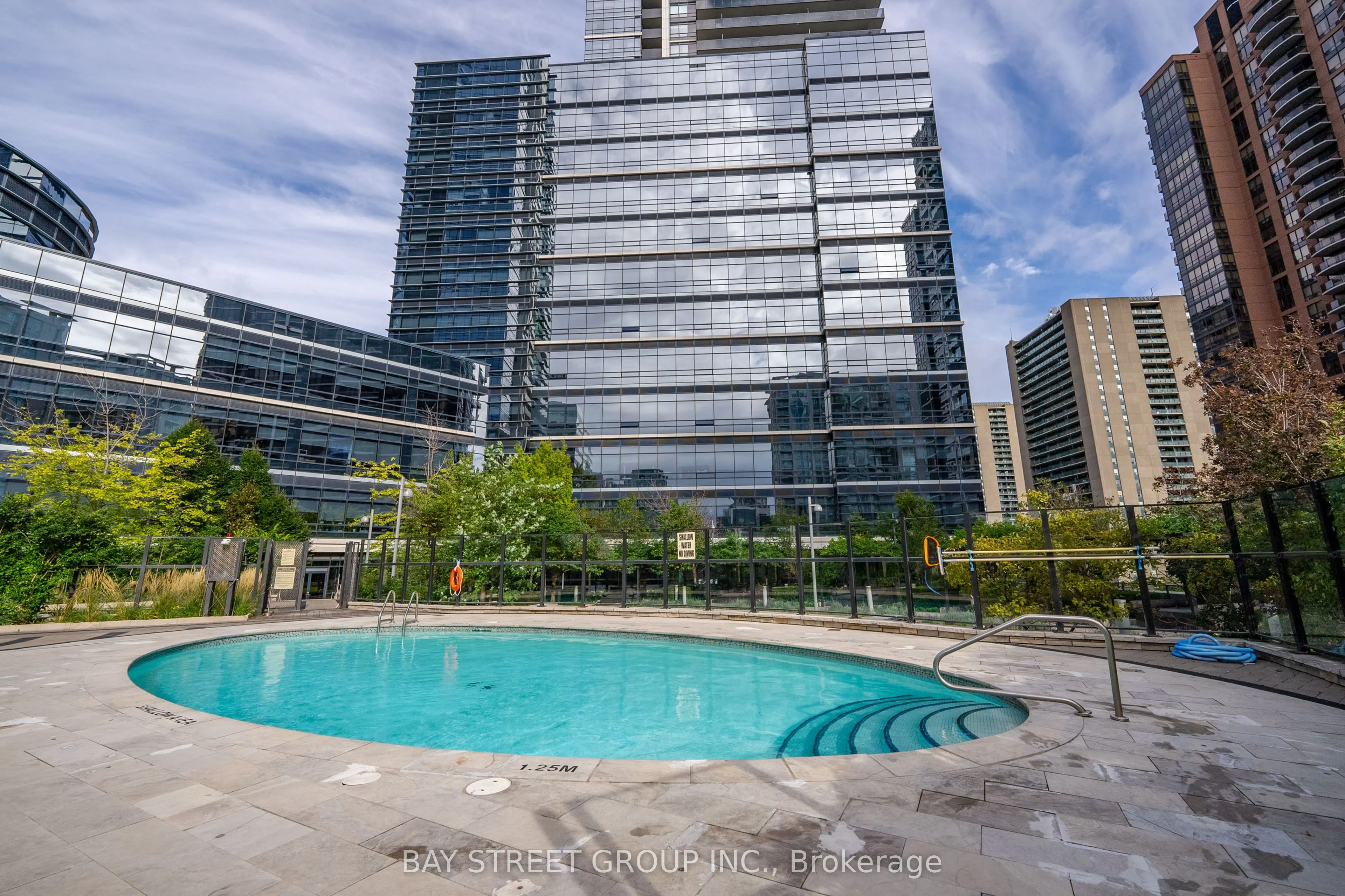2 Anndale Drive, #909
