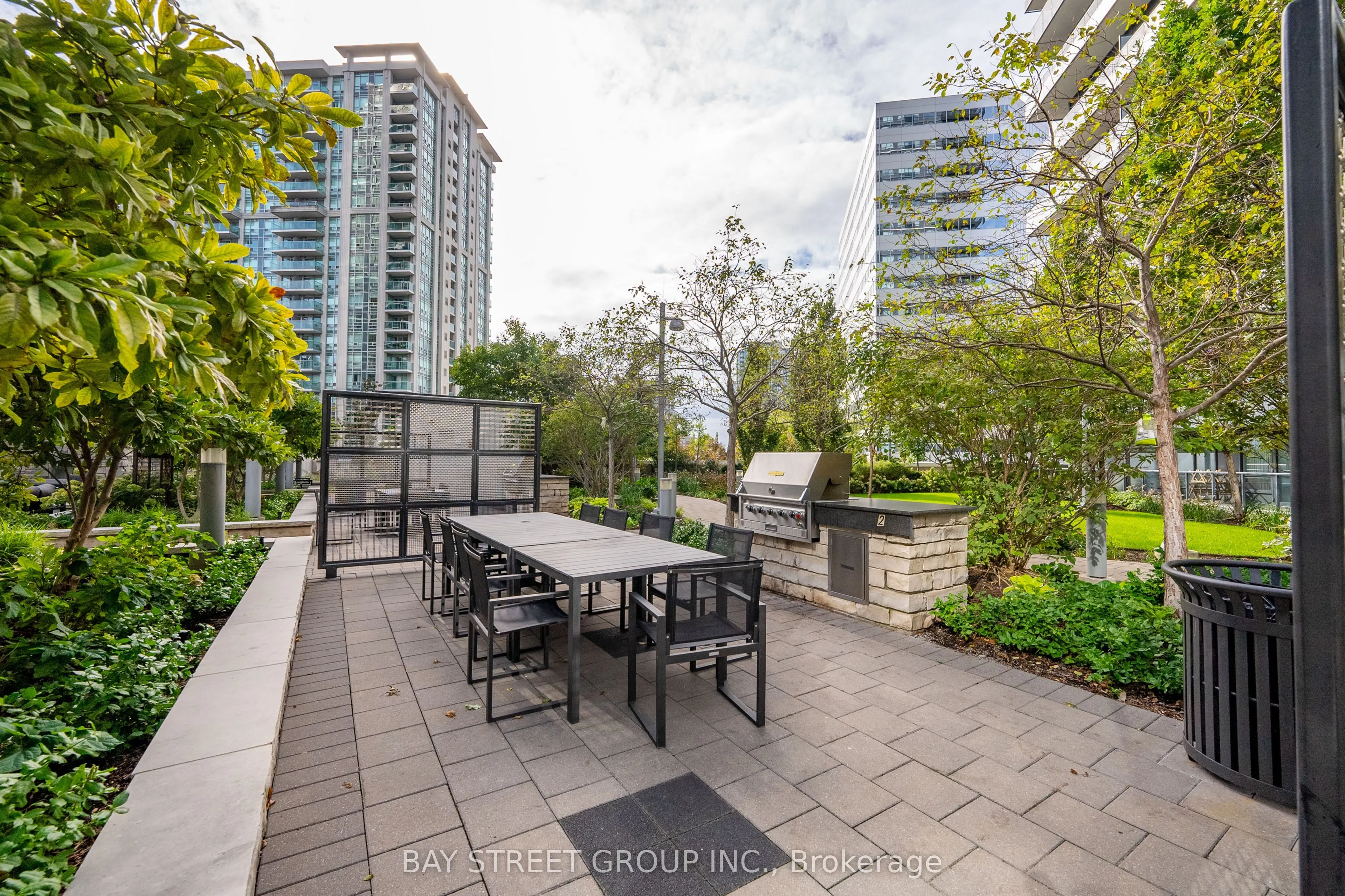 2 Anndale Drive, #909