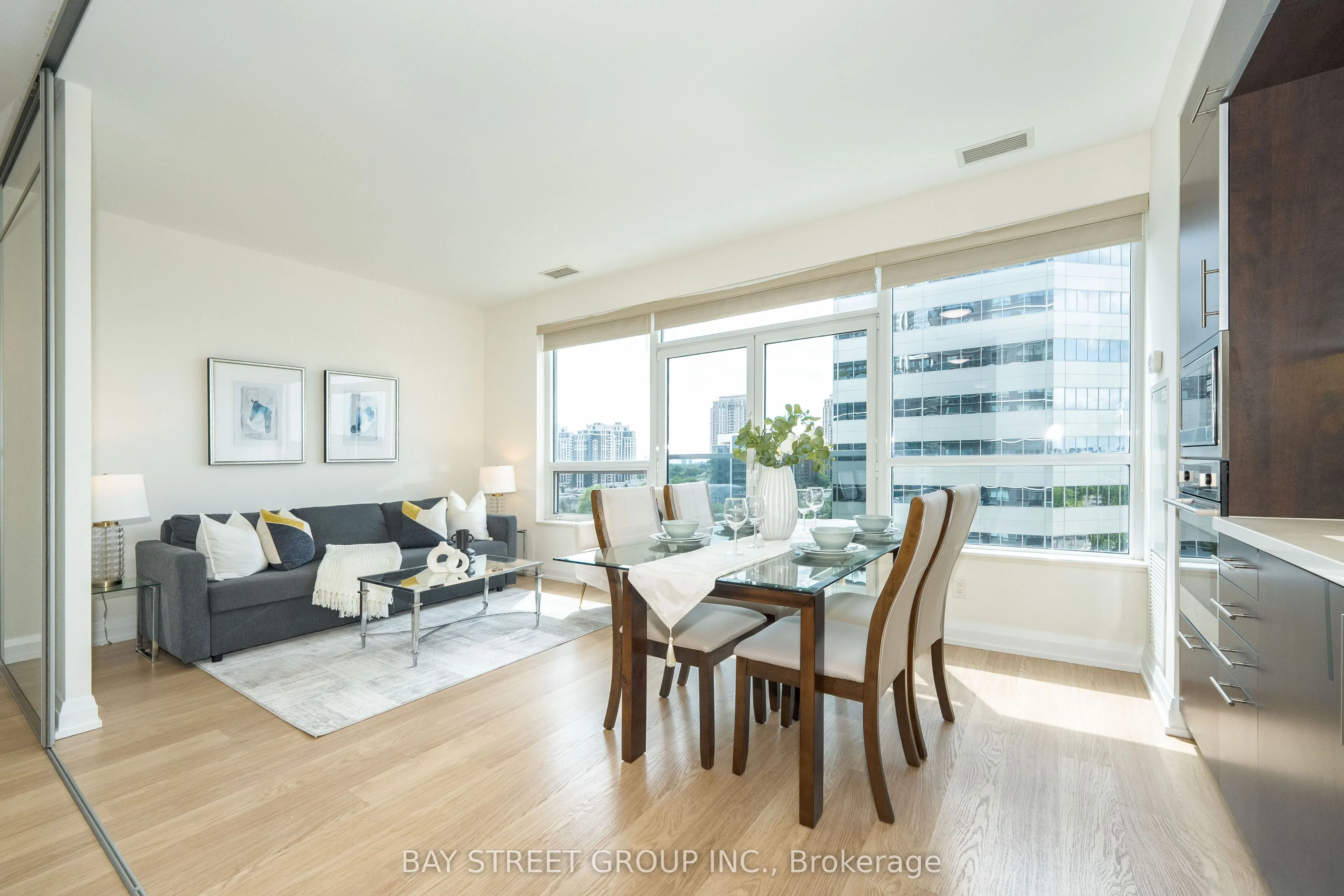 2 Anndale Drive, #909