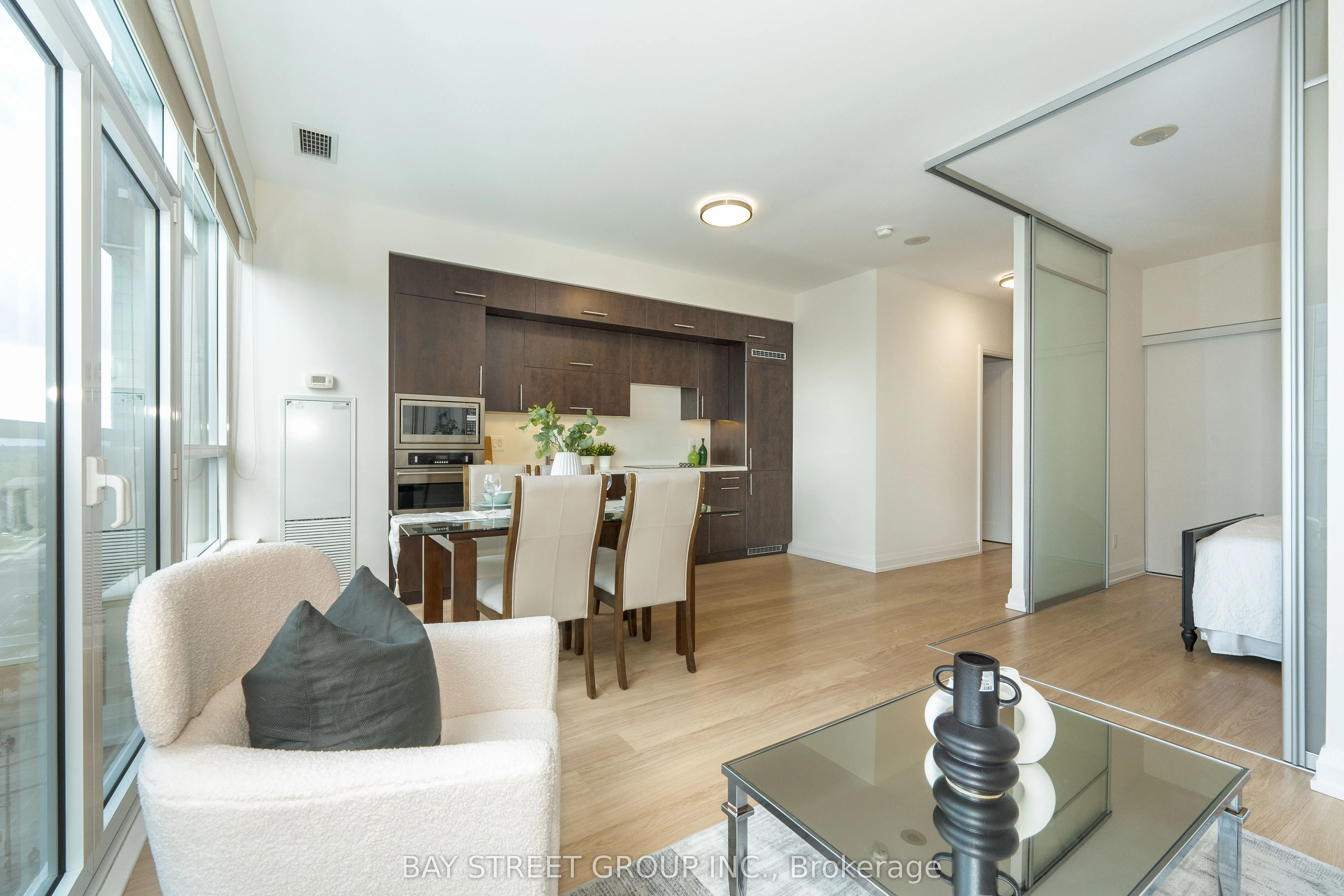 2 Anndale Drive, #909