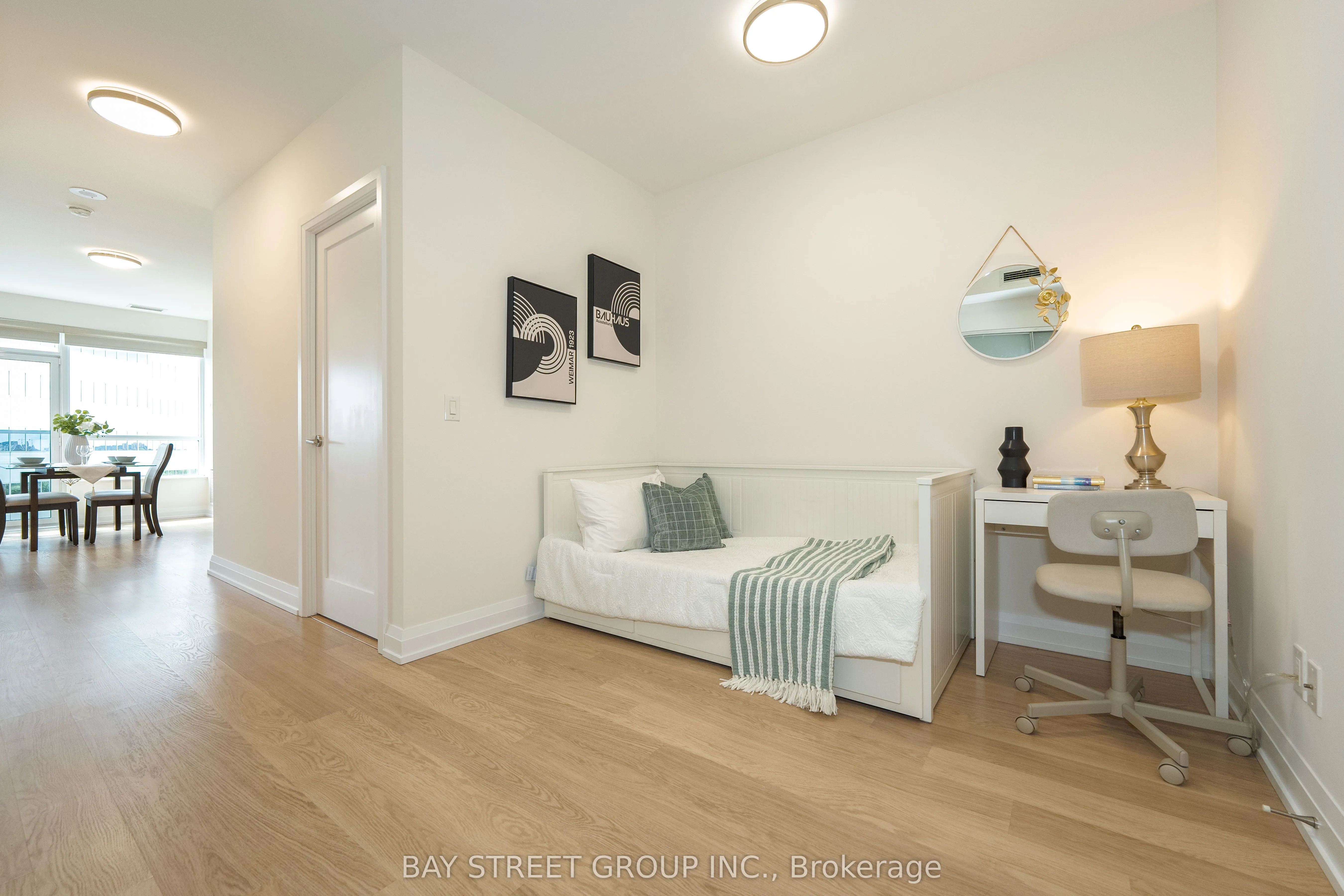 2 Anndale Drive, #909