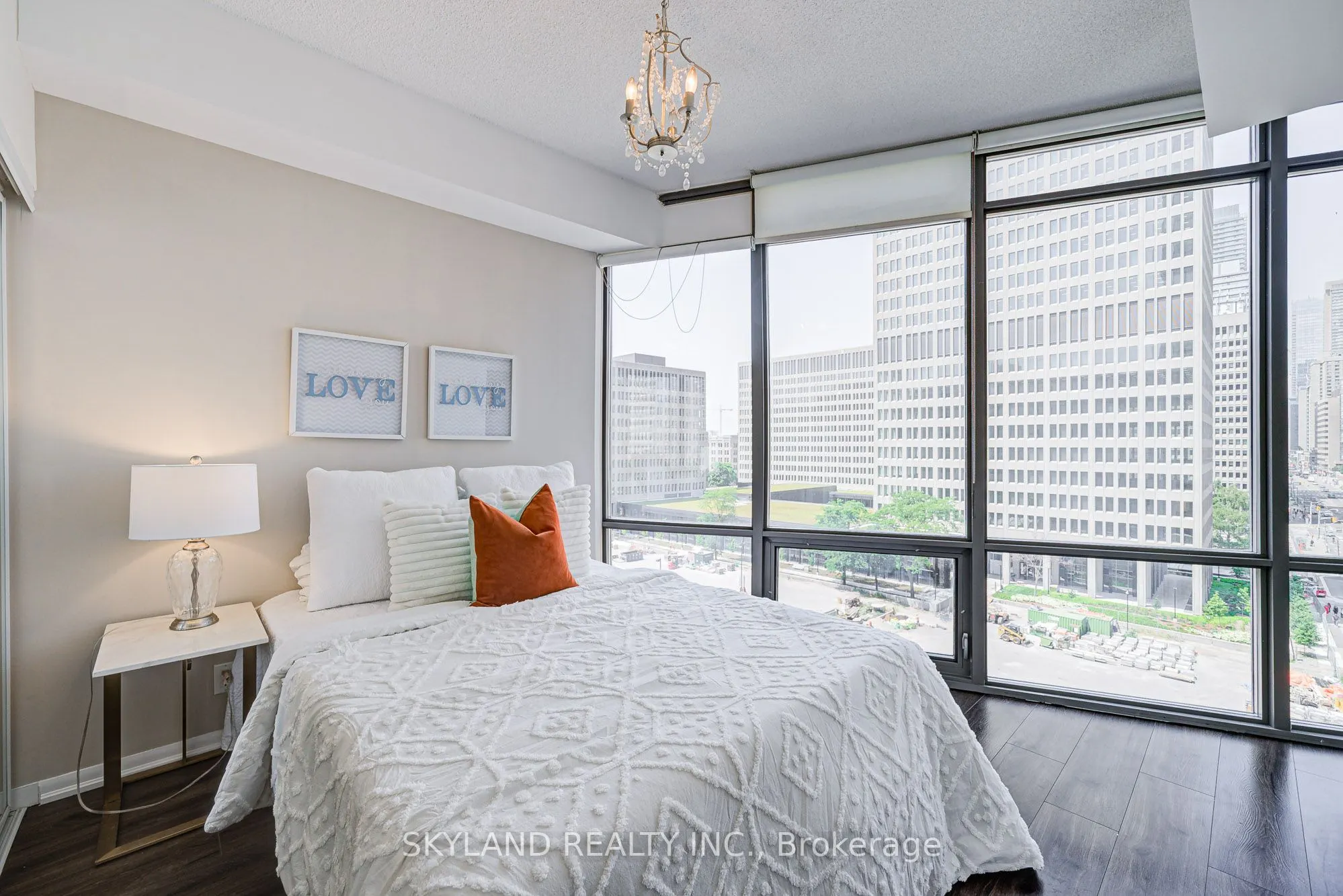 832 Bay Street, #805