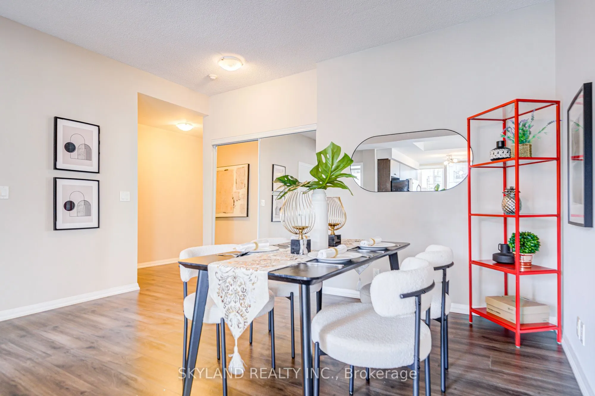 832 Bay Street, #805