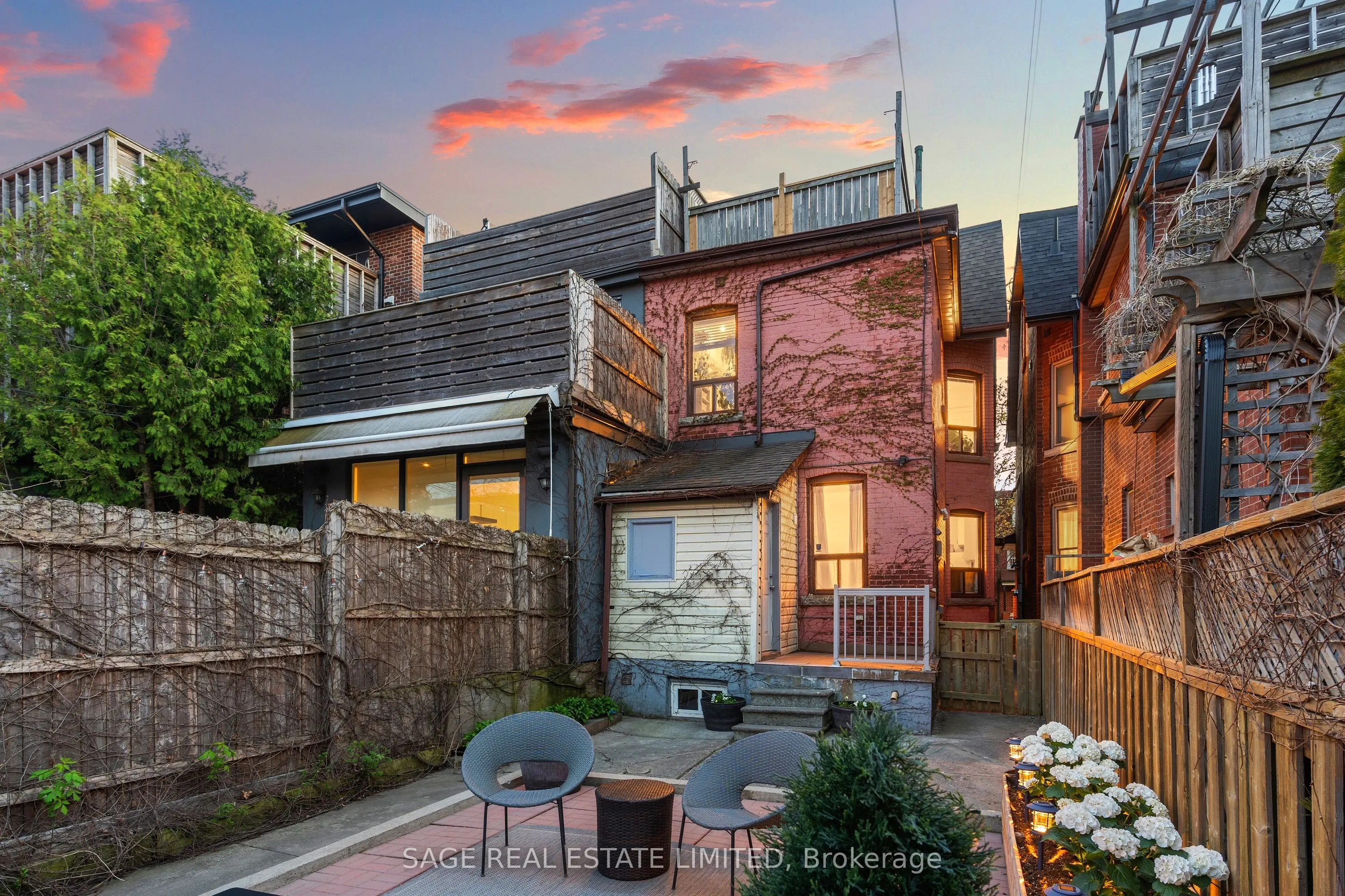 345 Markham Street, #Lower