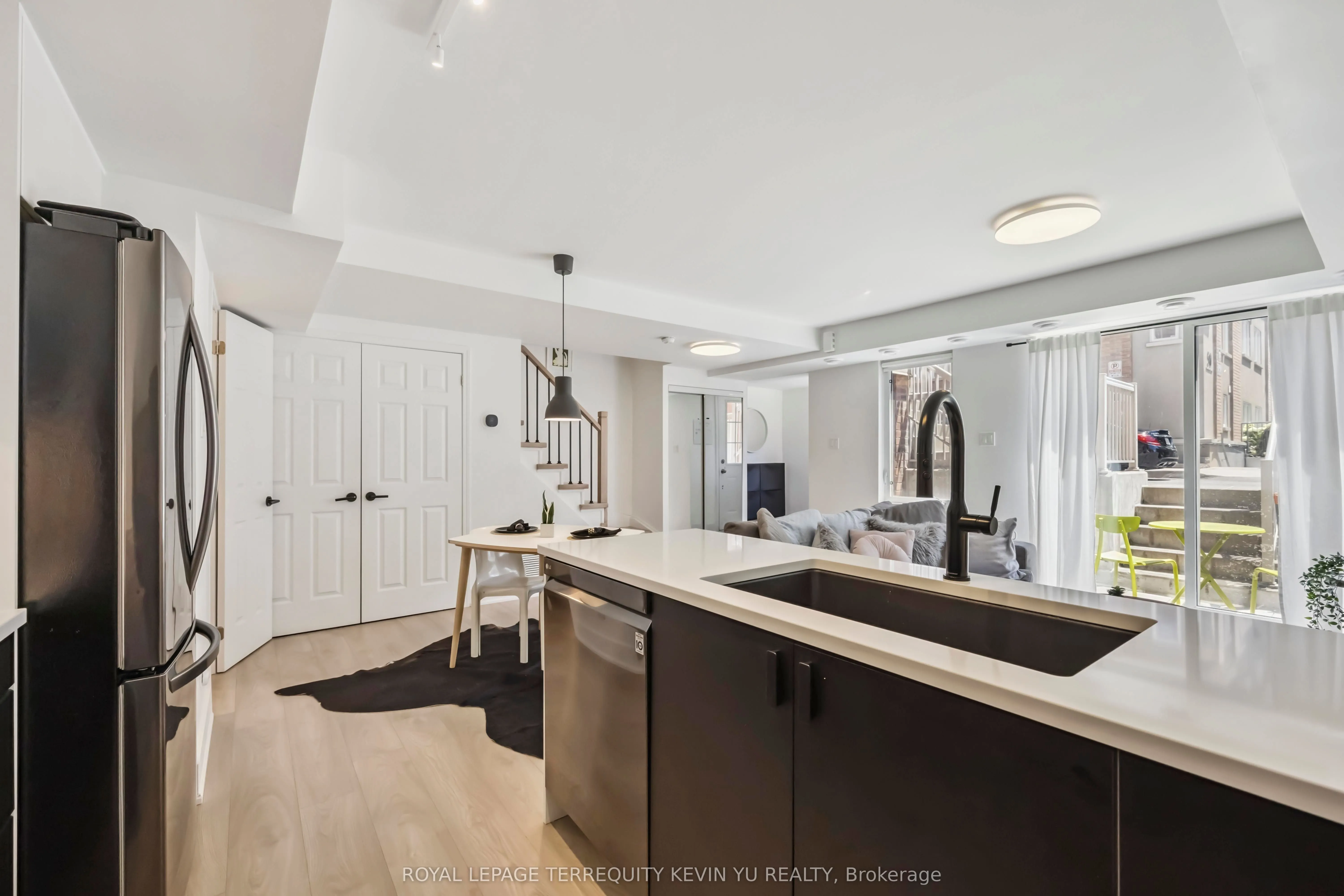 1 Ruttan Street, #107