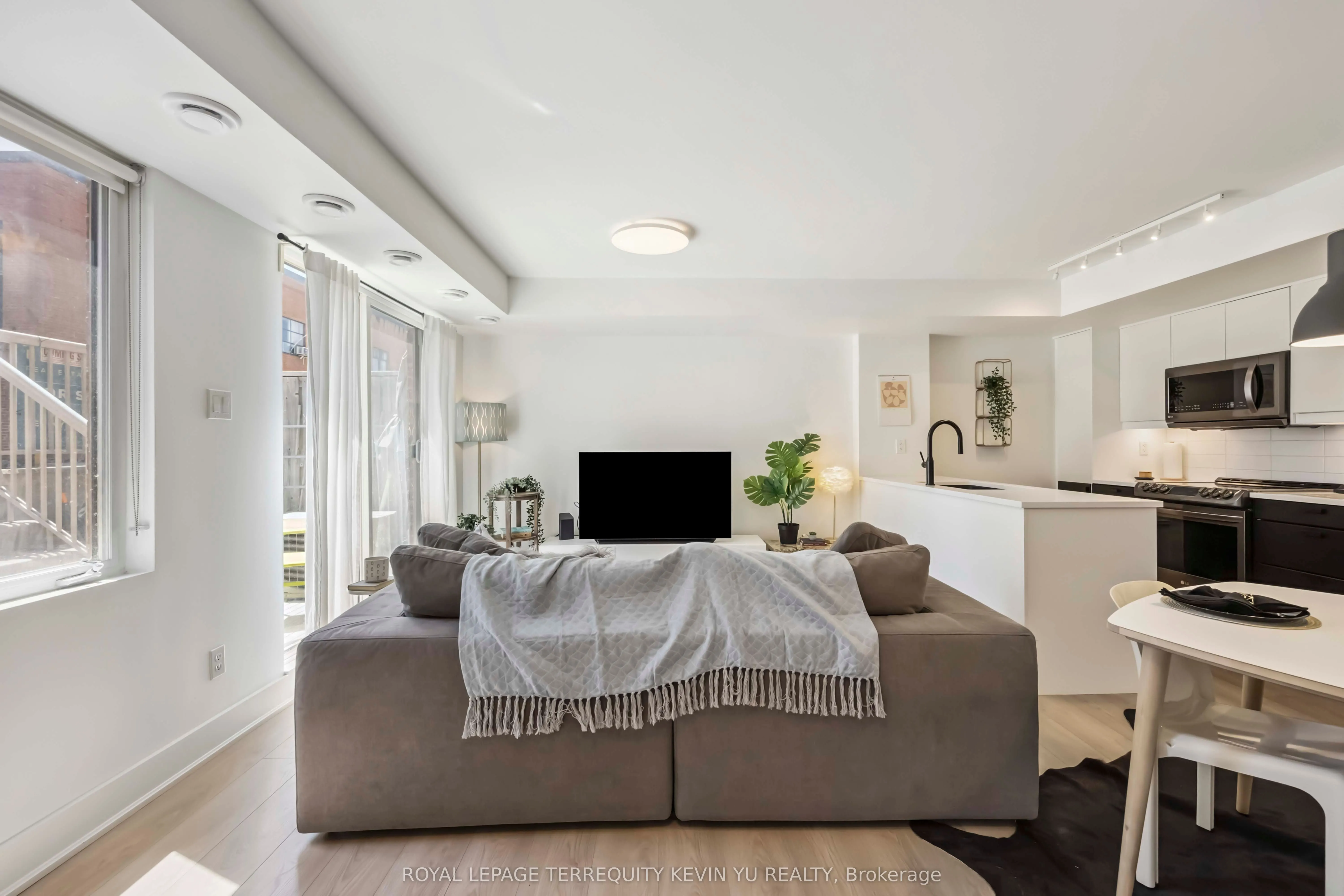 1 Ruttan Street, #107