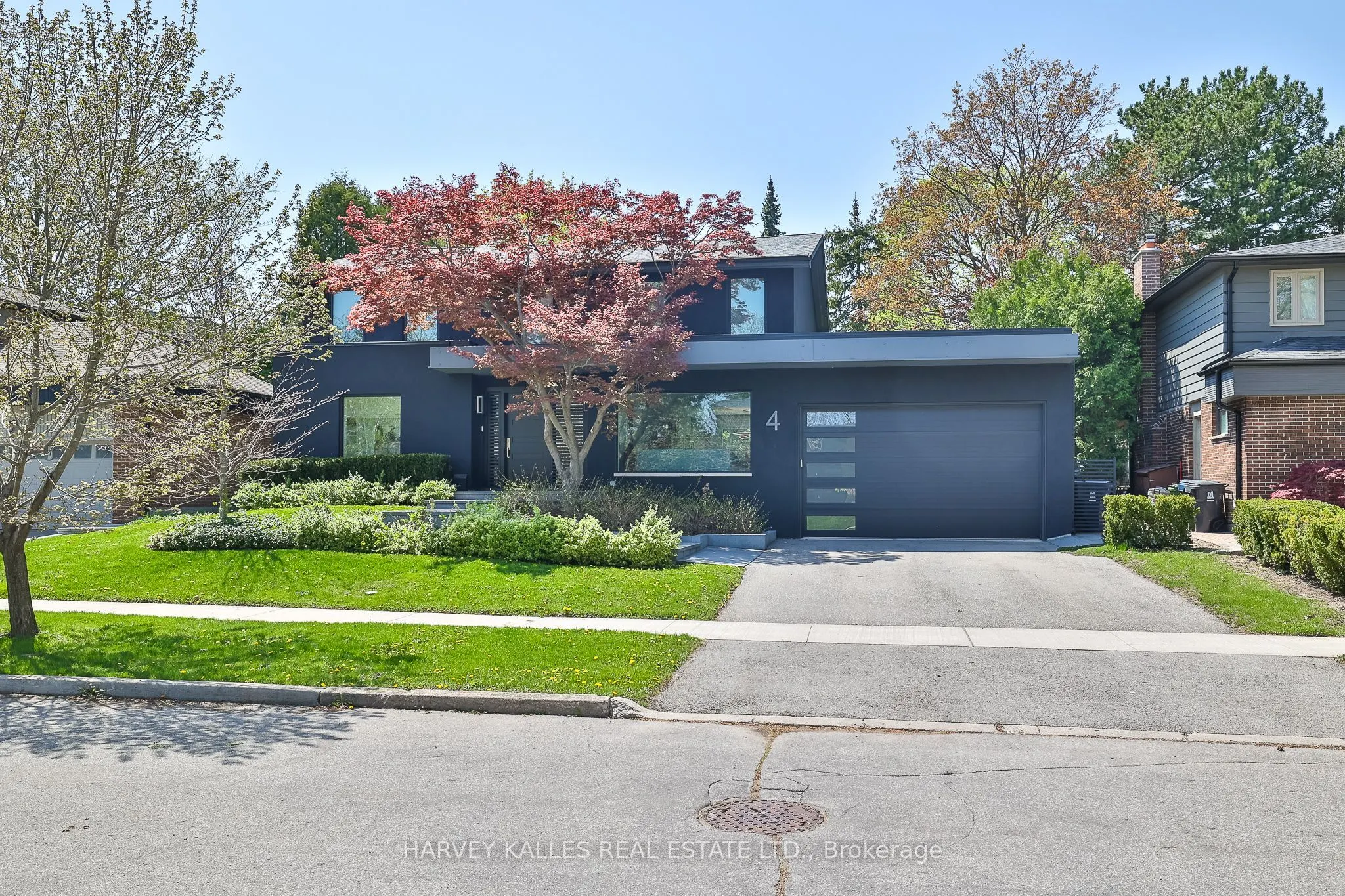 4 Kimloch Crescent