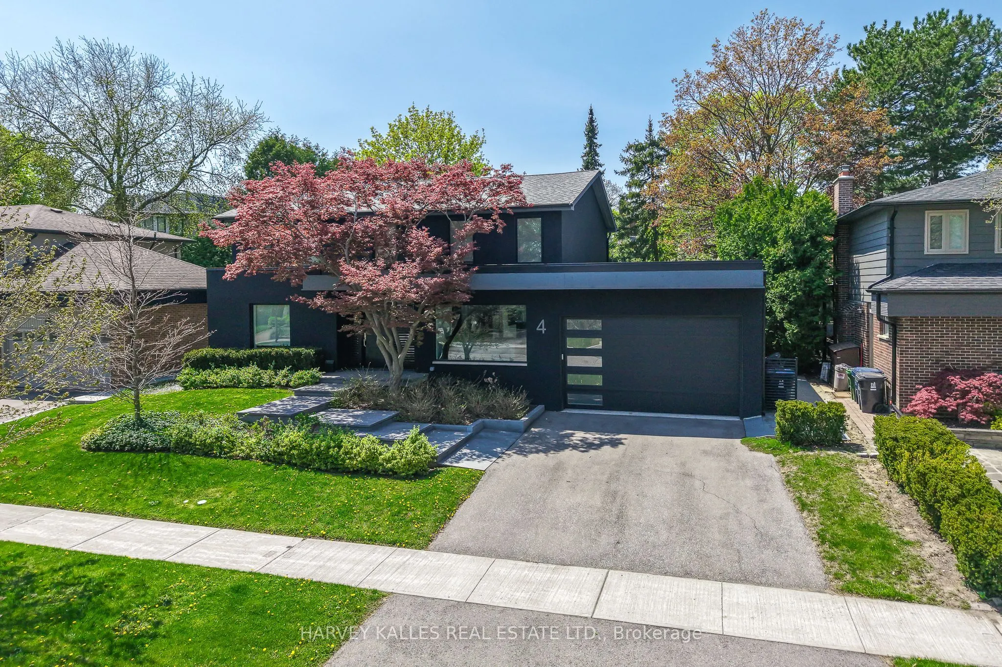 4 Kimloch Crescent